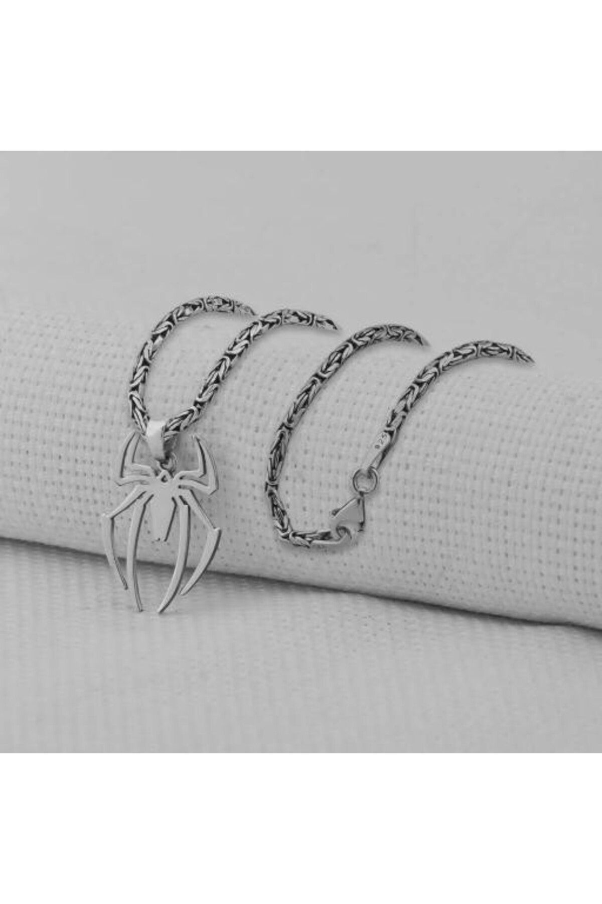shop Örümcek Tasarımlı 925 Ayar Gümüş Erkek Kolye