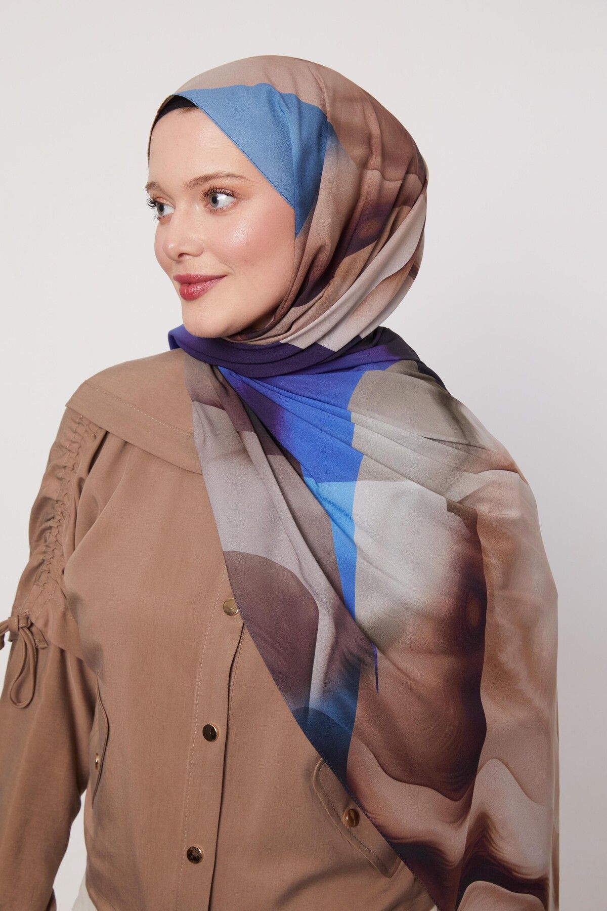 Levidor Soyut Desen Love Şal