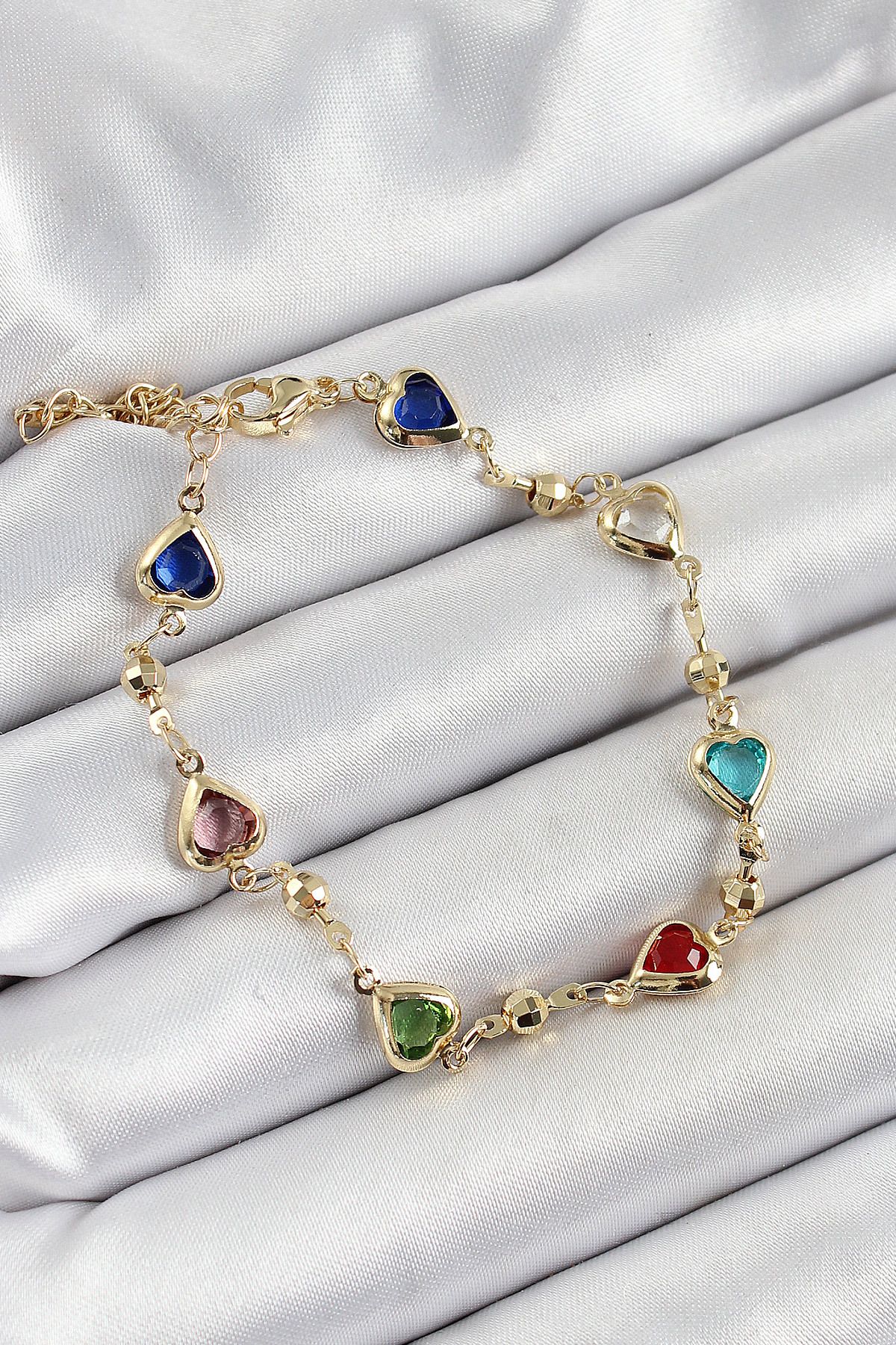 STYLE OF CARMEN Pirinç Asorti Kalp Model Gold Renk Zirkon Taşlı Kadın Bileklik