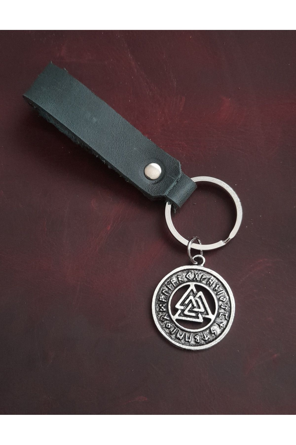 E&F Takı VALKNUT SEMBOL RENGARENK HAKİKİ DERİ ANAHTARLIK