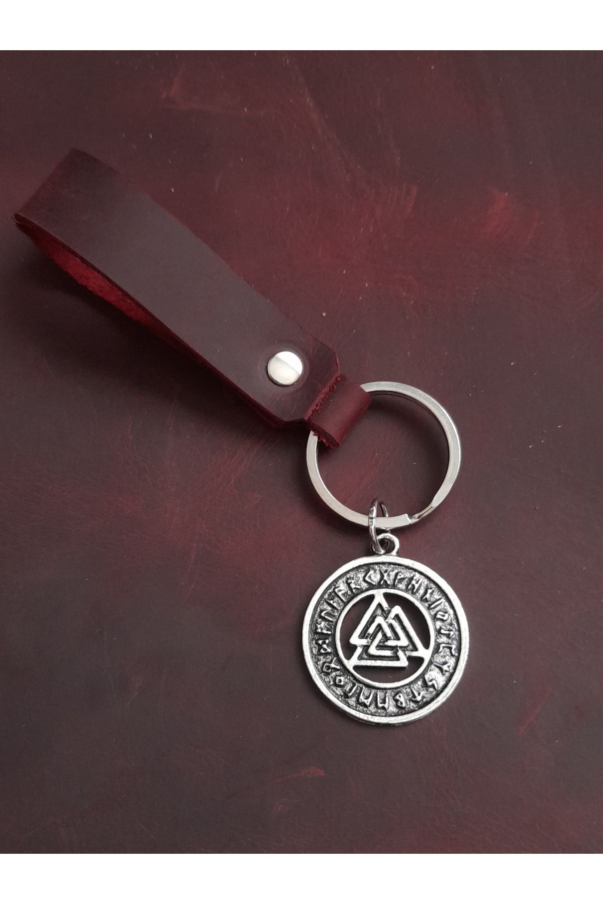 E&F Takı VALKNUT SEMBOL RENGARENK HAKİKİ DERİ ANAHTARLIK