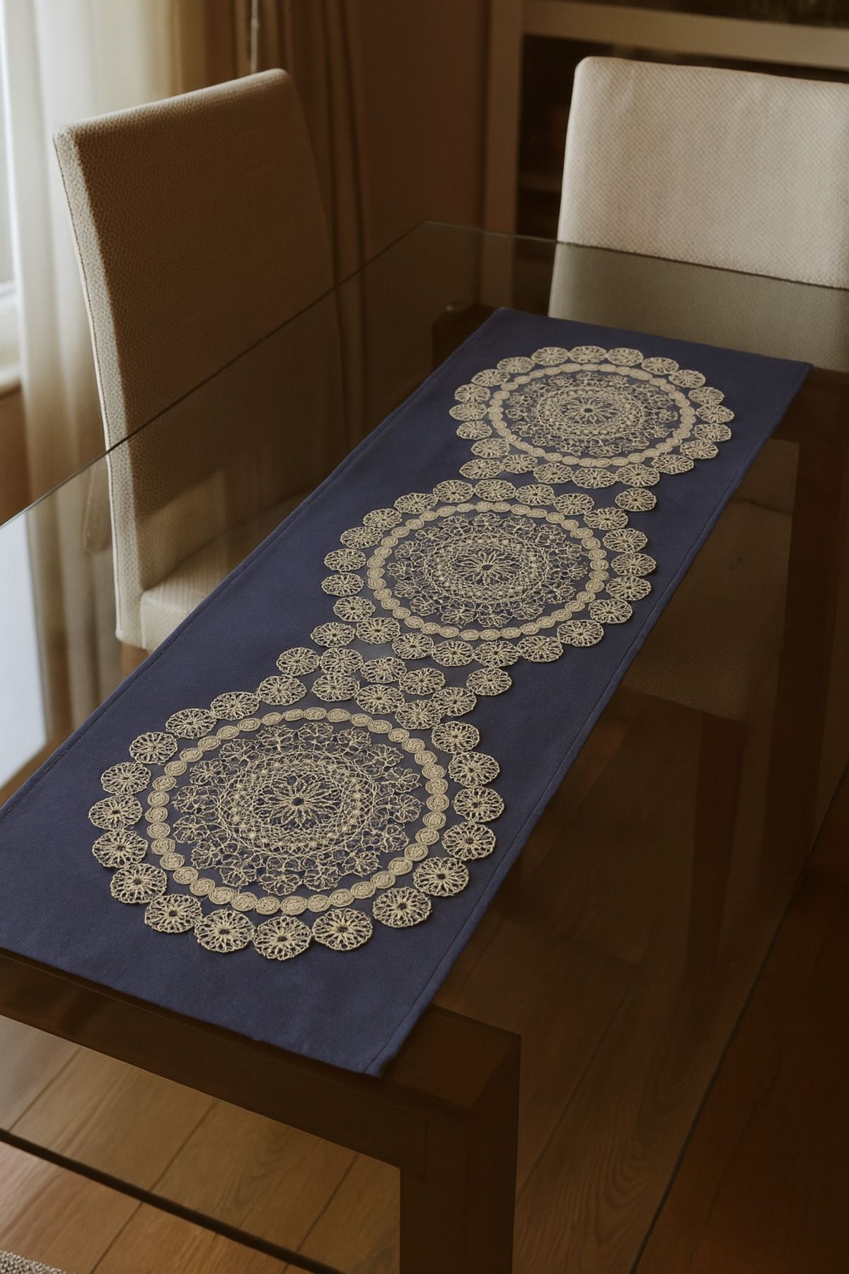 Lavanderi FRANSIZ DANTELLİ TEK PARÇA RUNNER 110X35 CM