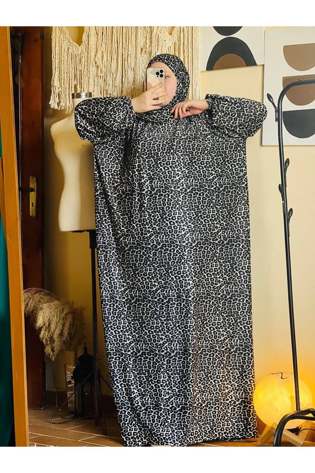 Genrics-Tiger Butter Prayer and Reception Shroud, wide and comfortable, available in one size, suitable for weights from 70 to 120 kg 2