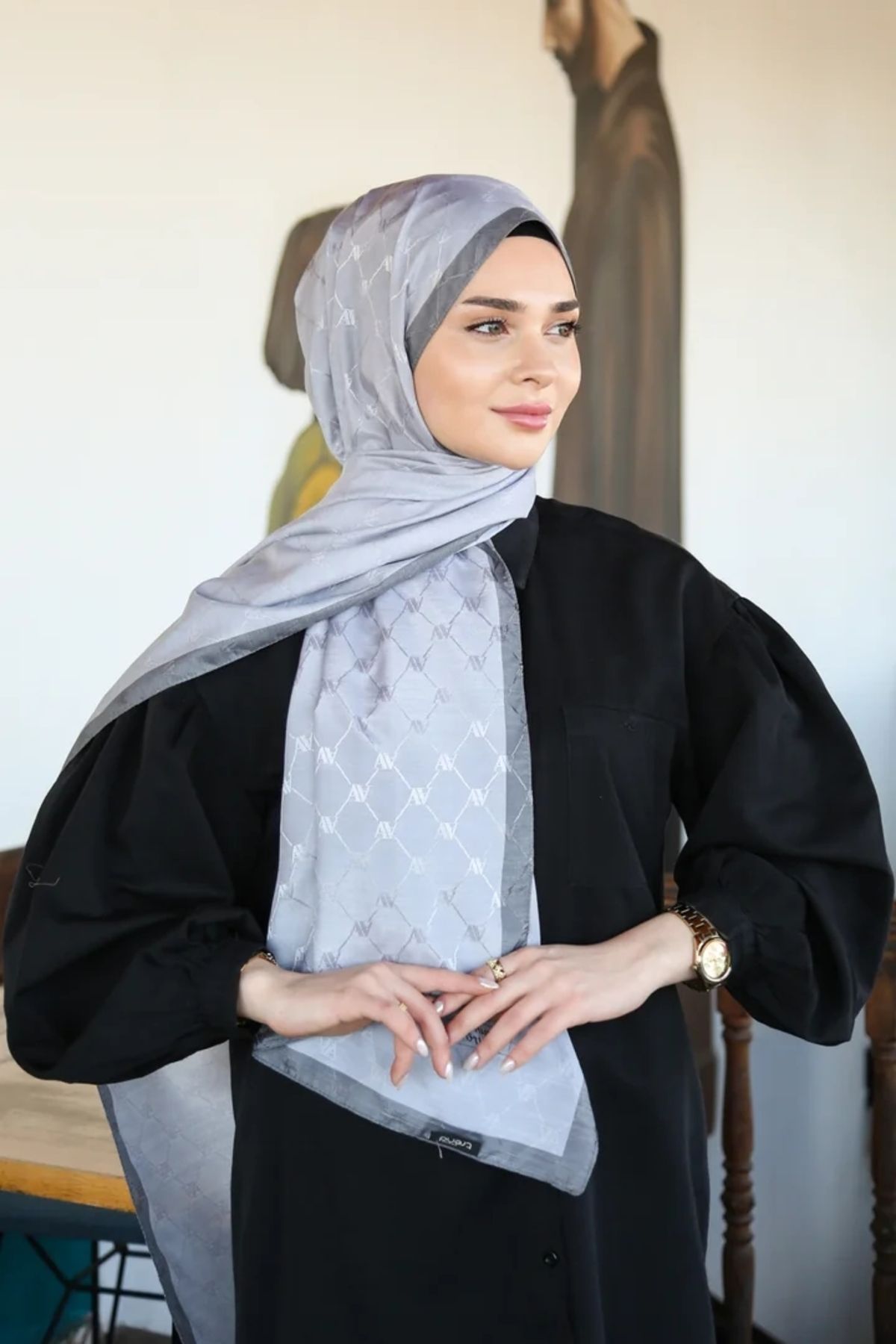 Armine Trend Monogram Şal 2