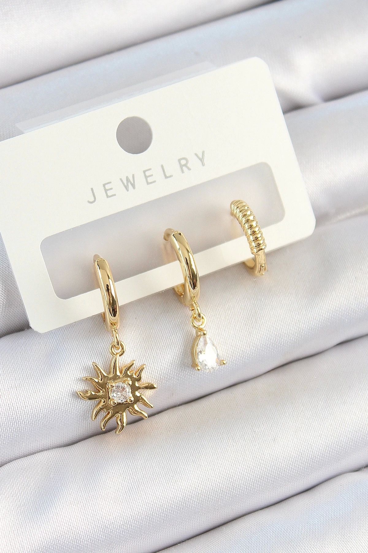 Clariss Pirinç Zirkon Taşlı Güneş Model Gold Renk 3'lü Çift Kadın Küpe Set