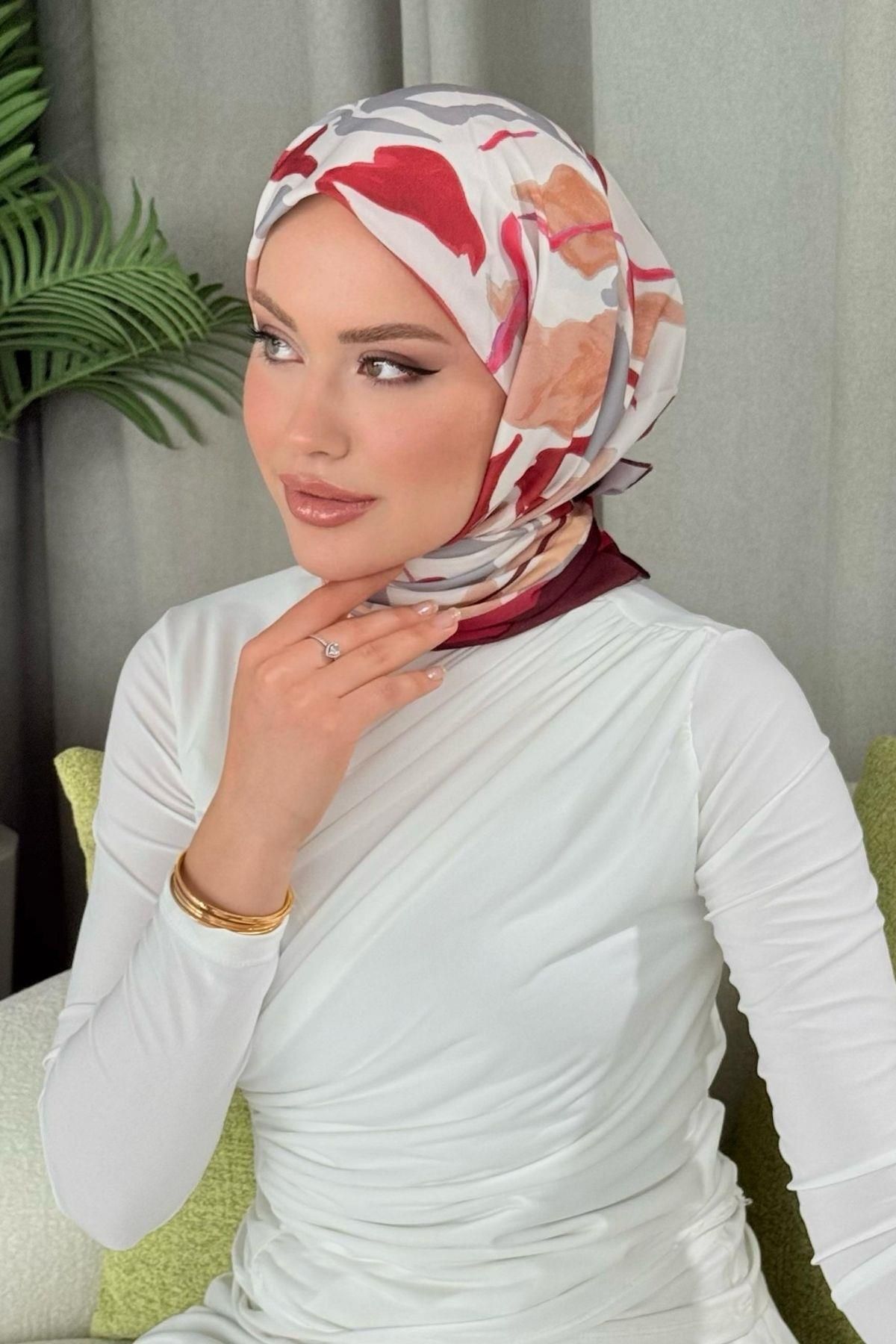 HAZA MODA Çisem Dijital Desenli Eşarp Kırmızı