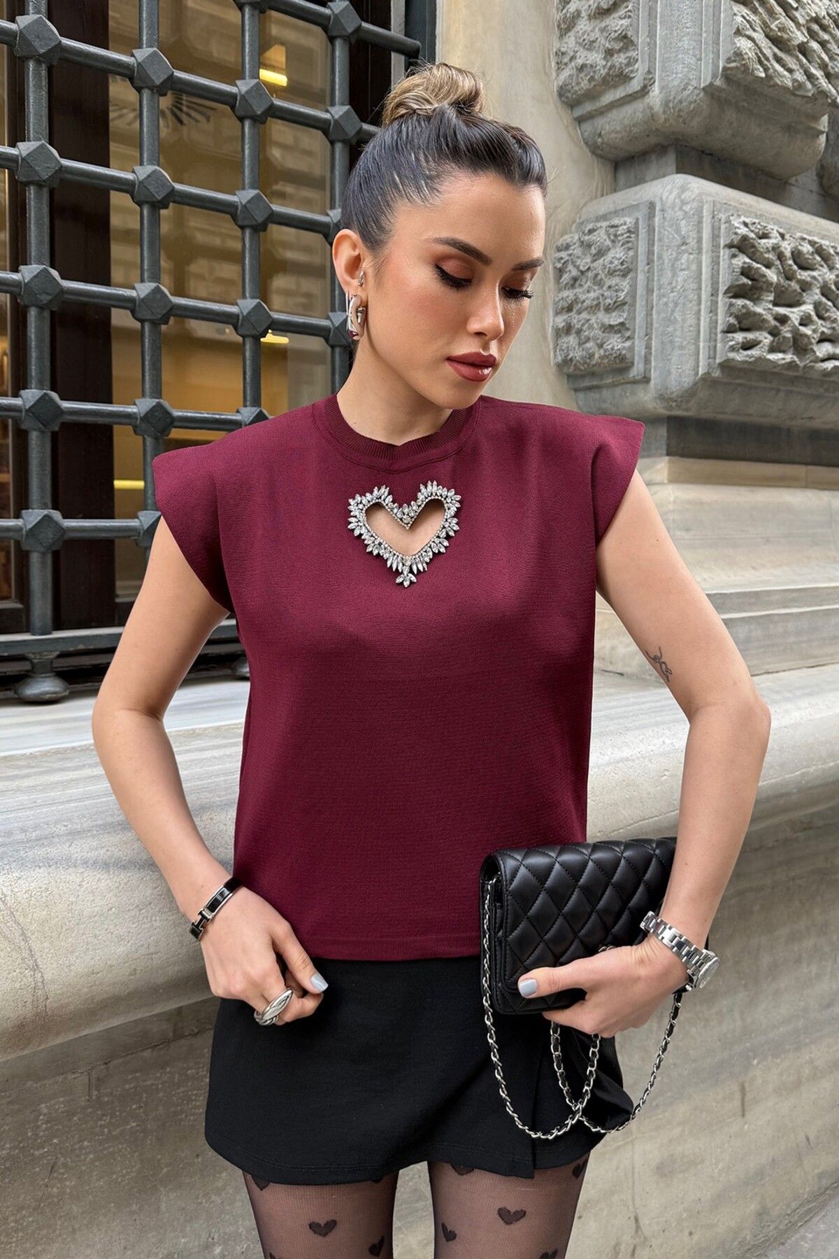 ROUPAS Taşlı Kalpli T-shirt