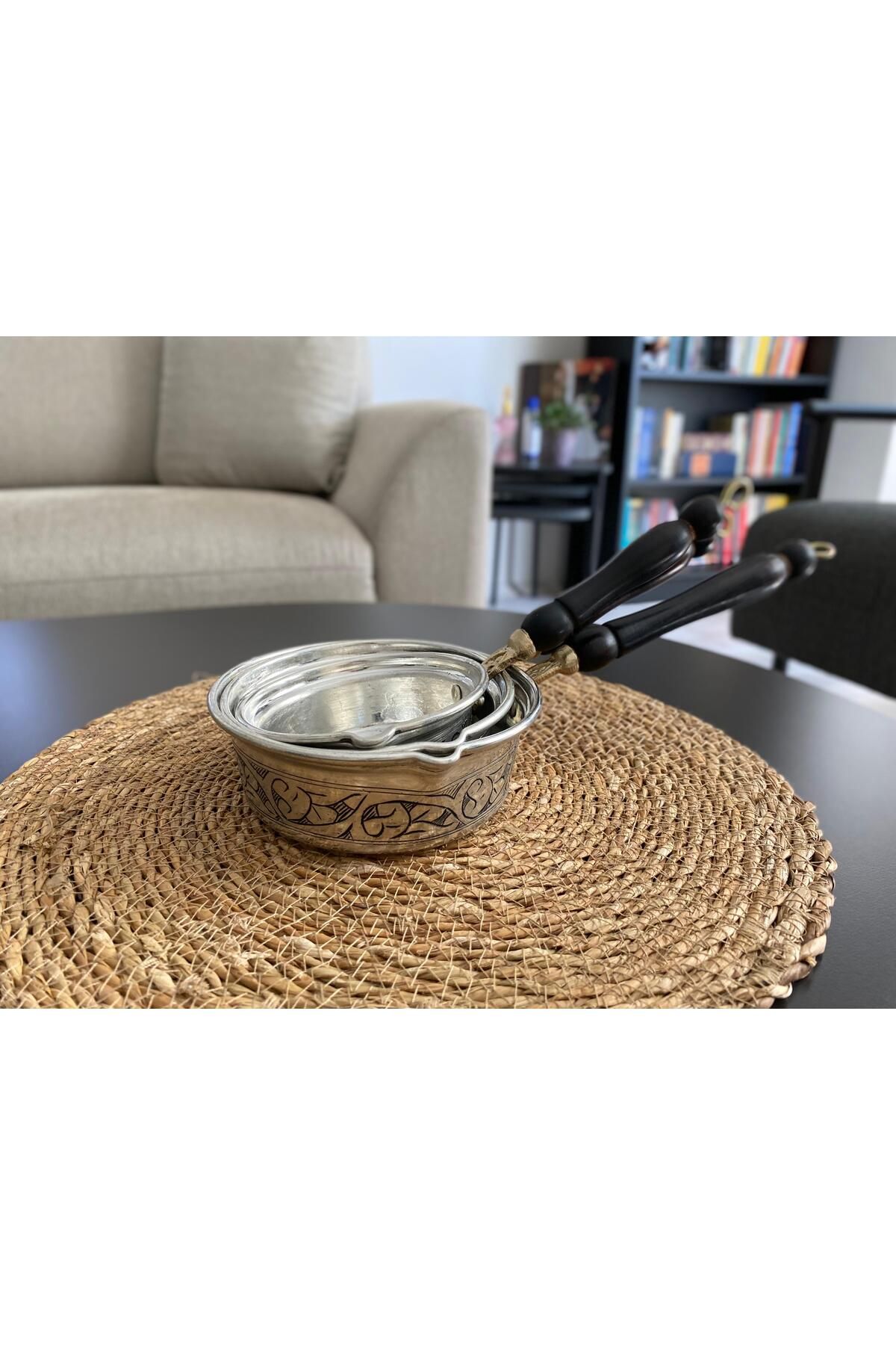Layla Copper Gümüş Renkli El İşlemeli Bakır Tava-Sosluk ( 10 cm - 12 cm - 13,5 cm)