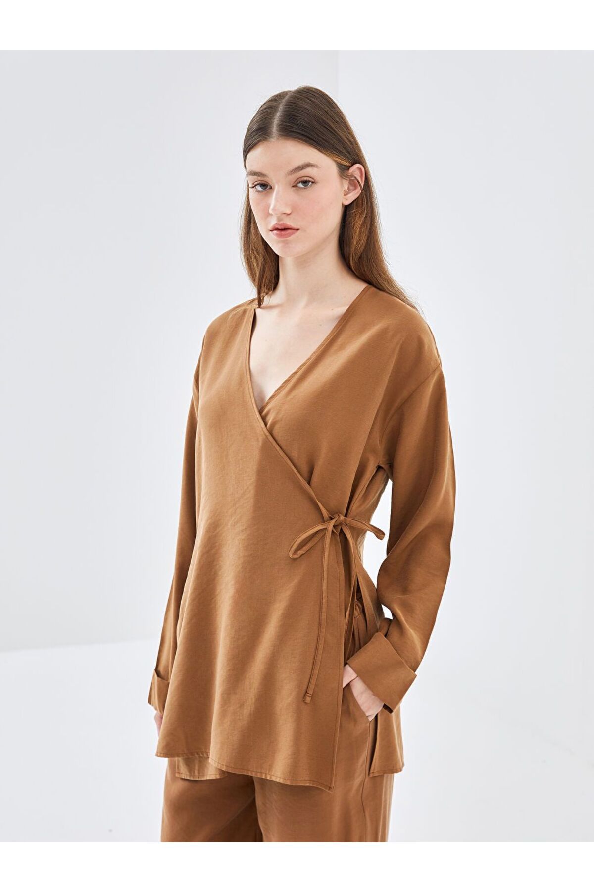 LC Waikiki Kahverengi Kruvaze Yaka Kadın Kimono