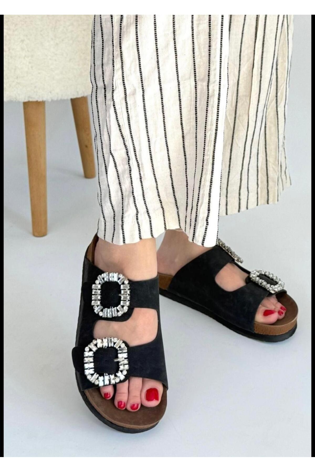 MODA MHS CALPİN TAŞ TOKA DETAYLI GÜNLÜK GİYİMLİK TERLİK PLAJ HAVUZ