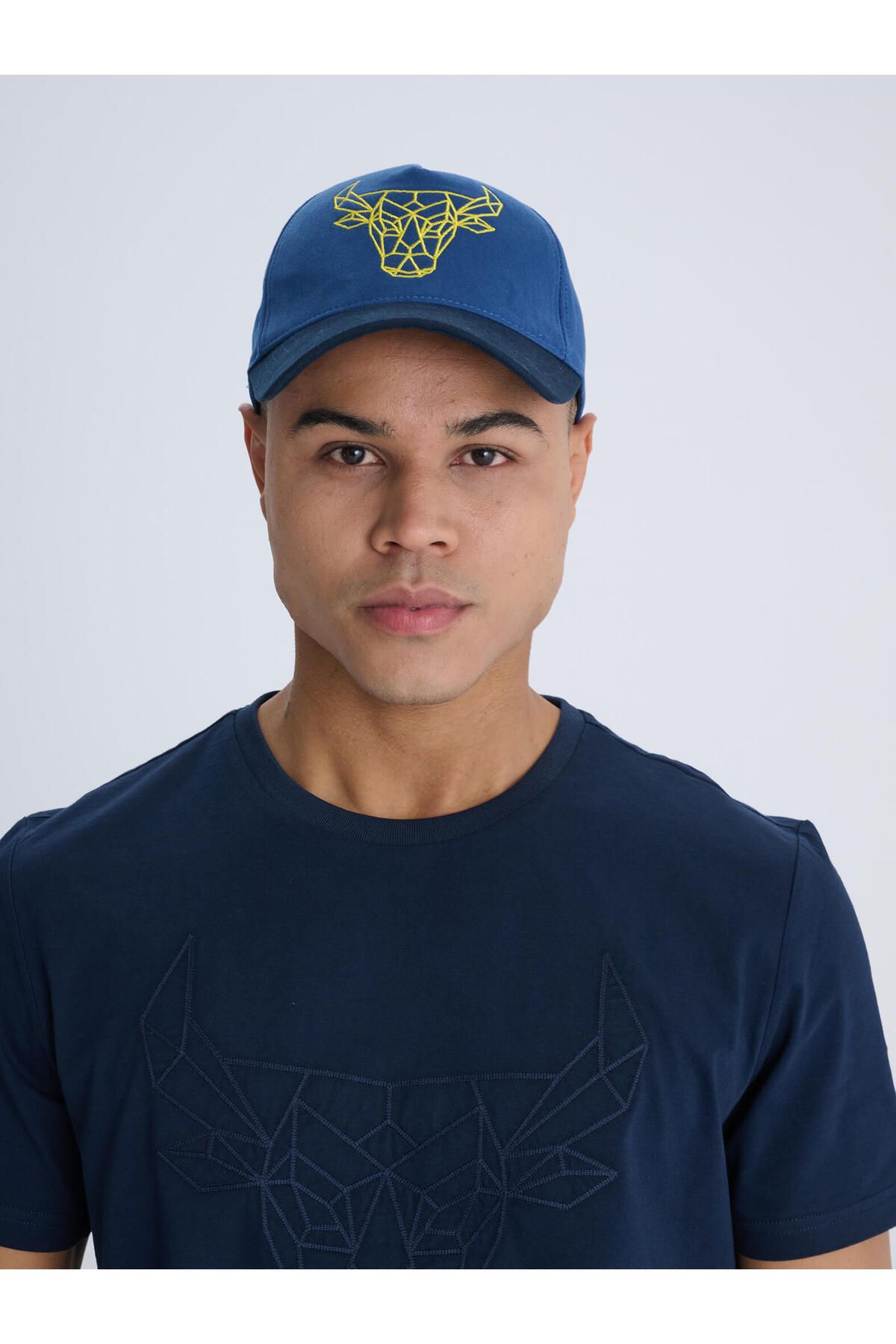Fenerbahçe UNISEX BOĞA ŞAPKA