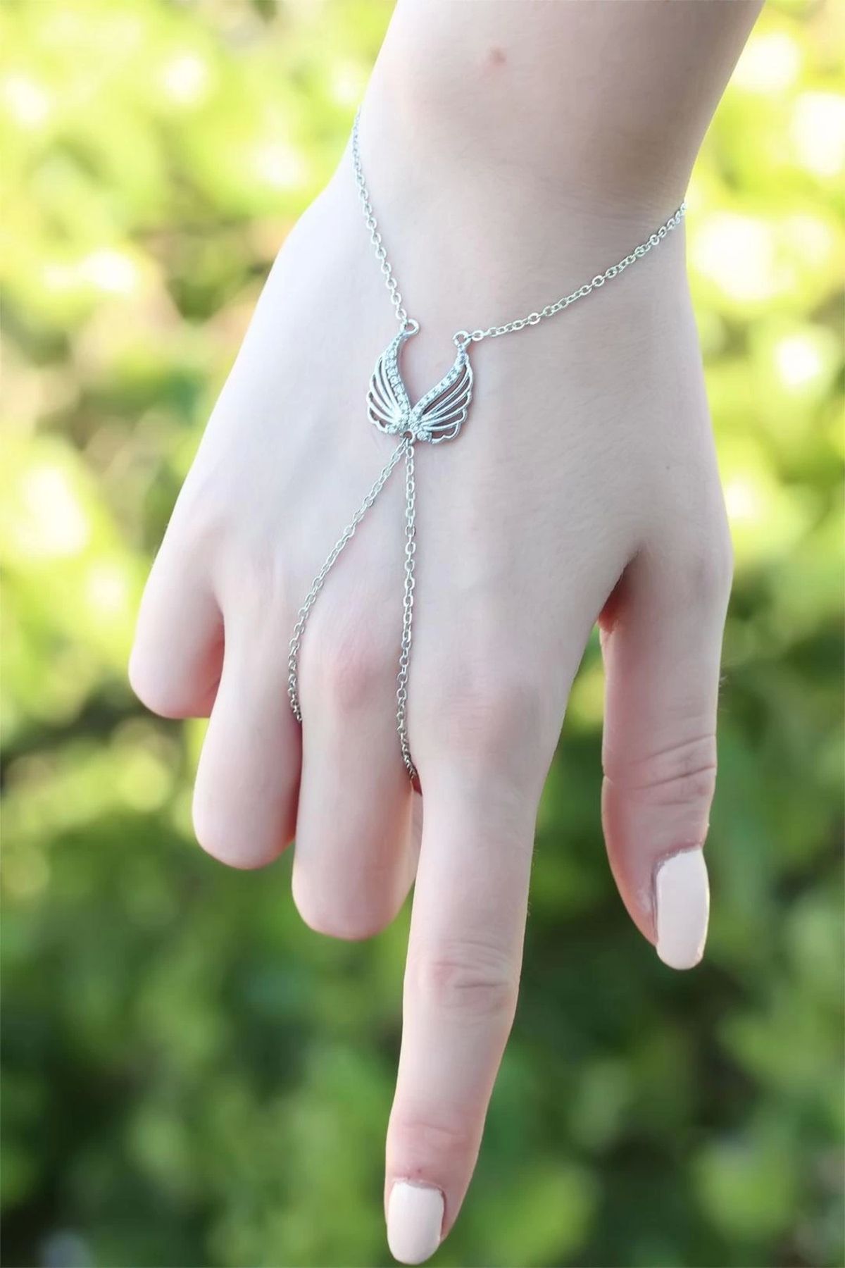 Moco Melek Kanadı Figürlü Zirkon Taşlı Silver Renkli Şahmeran Bileklik
