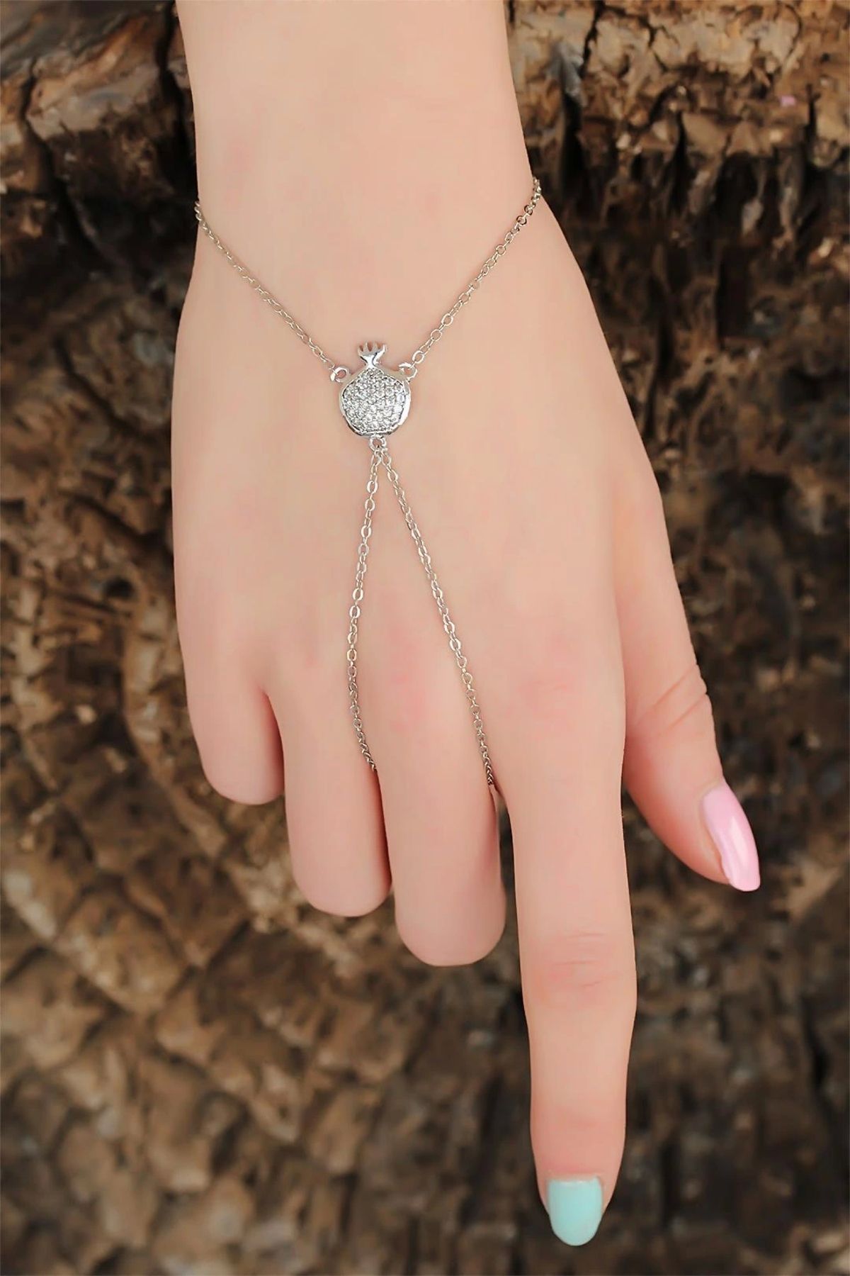 Moco Silver Renk Zirkon Taşlı Nar Figürlü Şahmeran Bileklik