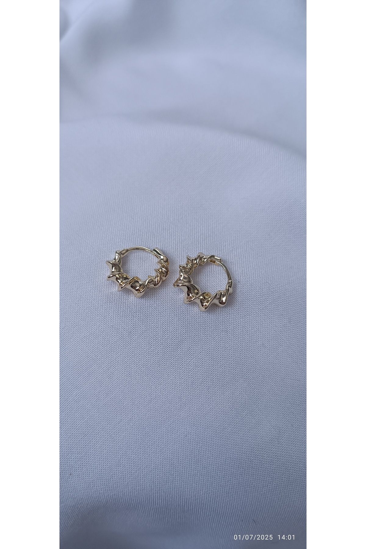 ARİ TAKI Burgu mini küpe Gold çelik