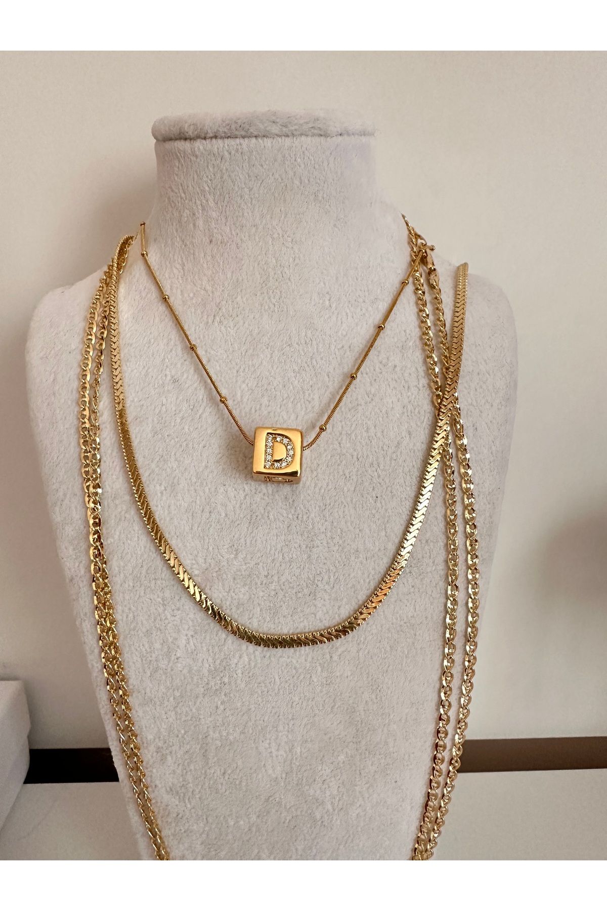 shop Çelik D harfi paslanmaz kolye