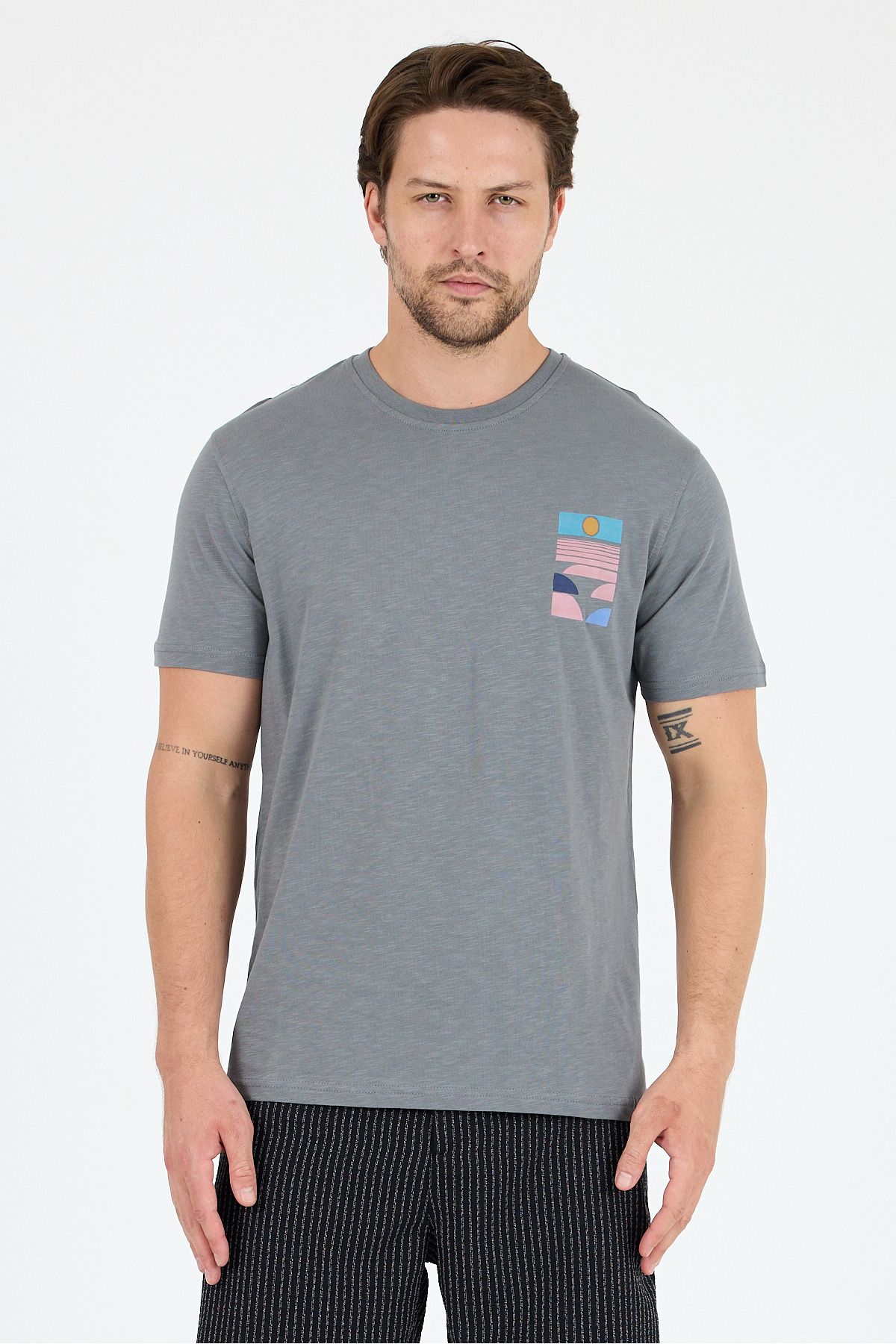 Rodi Erkek %100 Pamuk Bisiklet Yaka Kısa Kollu Baskılı T-Shirt Rahat ve Şık Günlük Tişört 0005