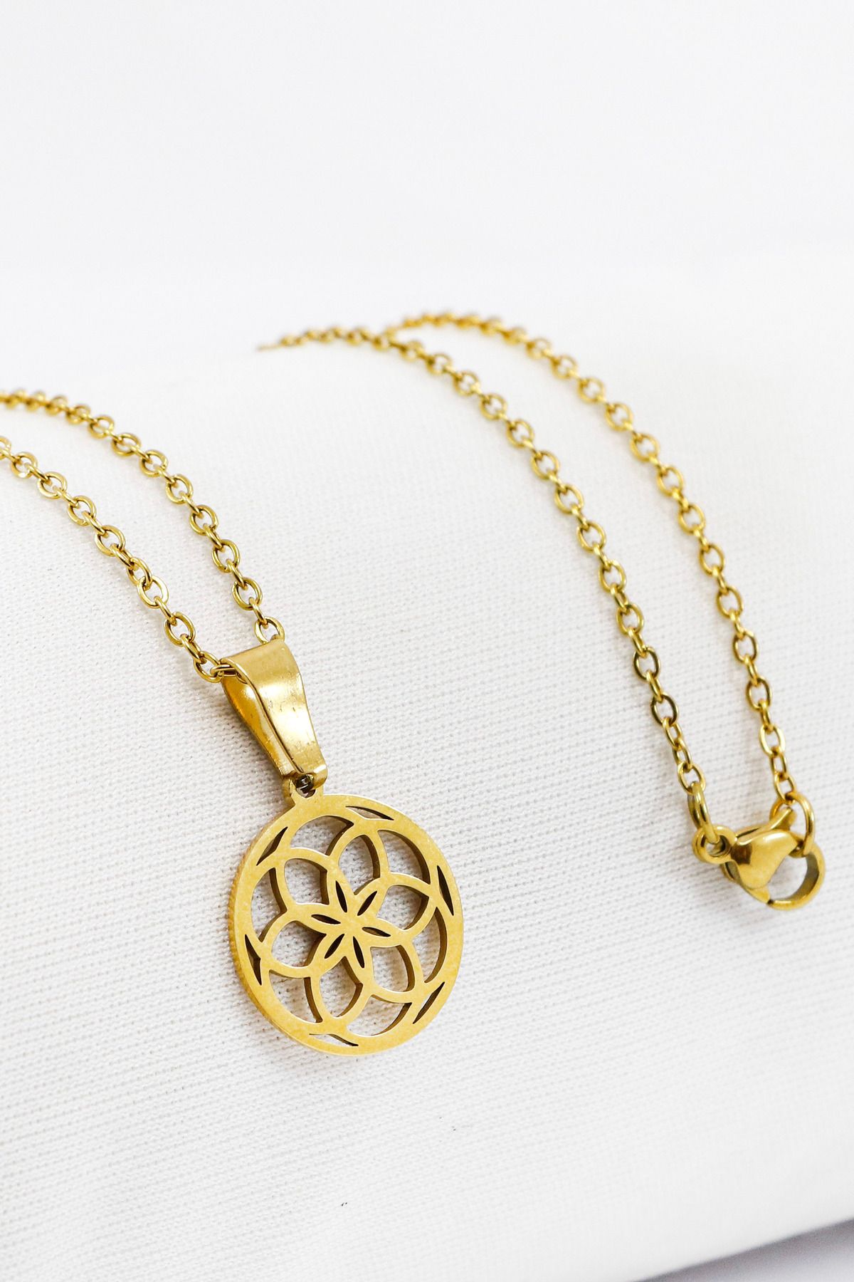 biuti Paslanmaz Çelik Gold Renkli Lotus Çiçeği Çelik Kolye , Hediyelik Kolye (60 cm)