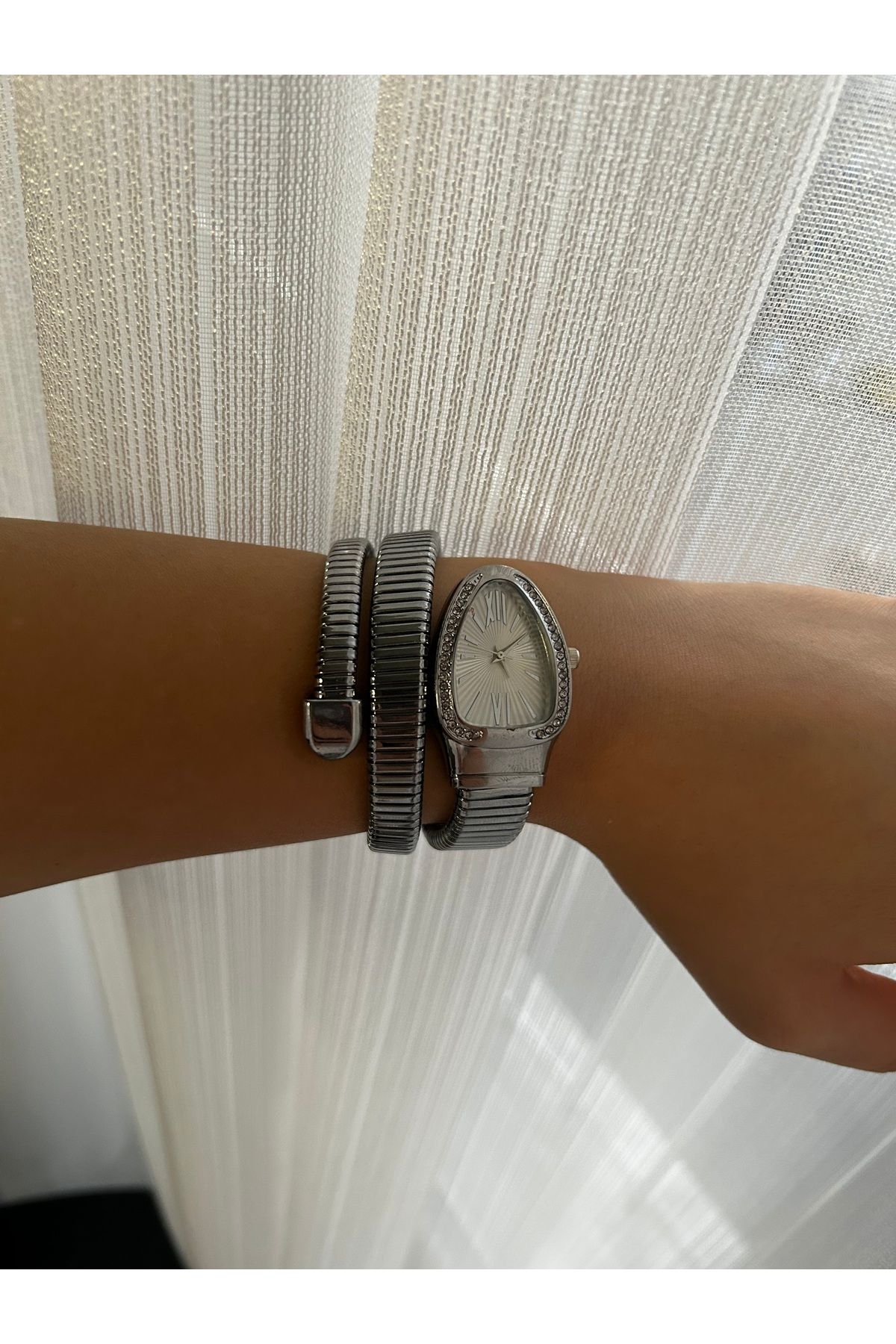shop GÜMÜŞ RENKLİ TAŞLI YILAN SAAT