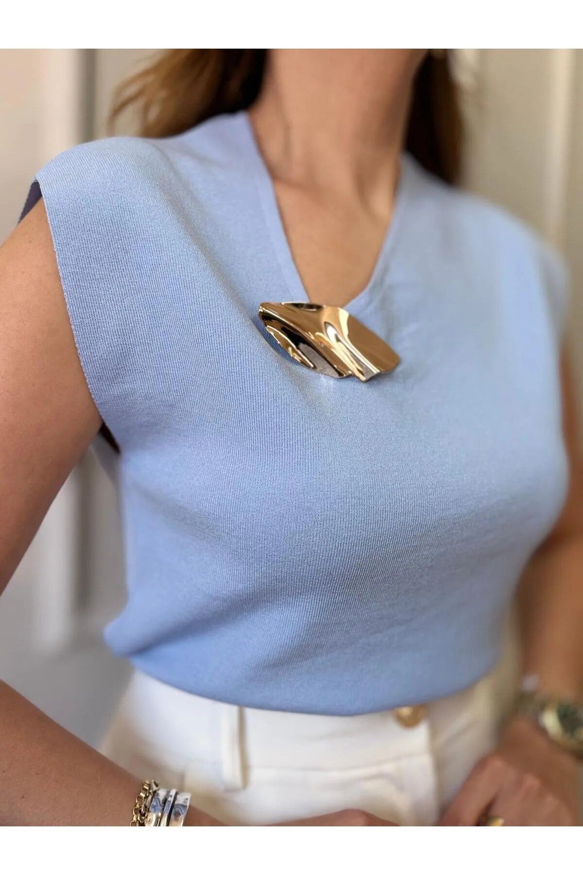 fatma keskin linna butik Ön Gold Aksesuar Detaylı Bluz