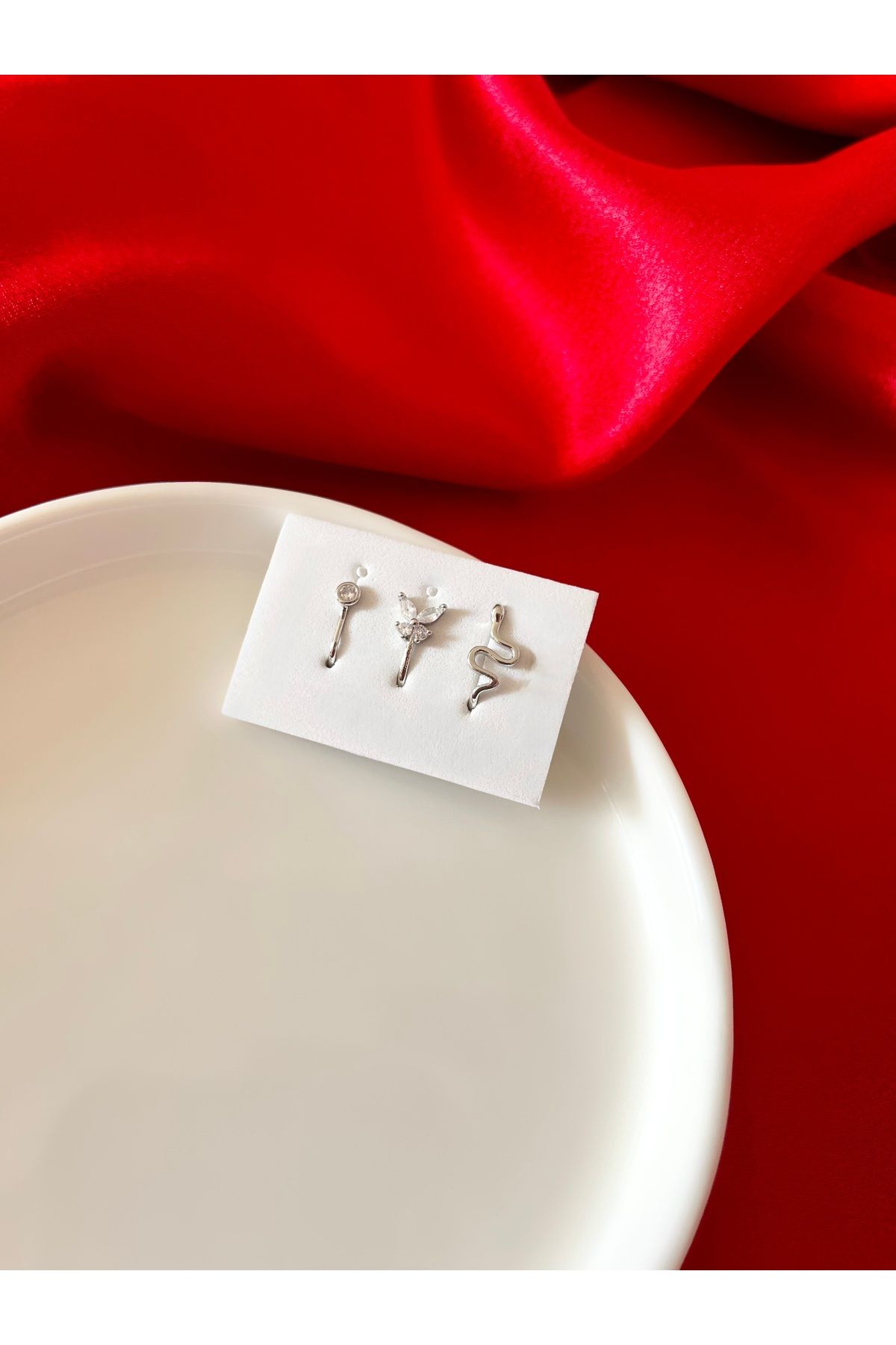 Butik Piercing & Deliksiz Kıkırdak Küpe Üçlü Set