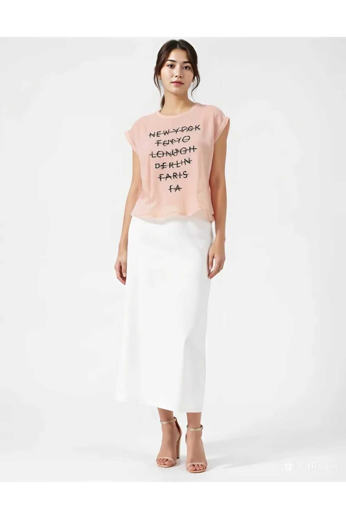 COUTION Taş İşlemeli T-shirt