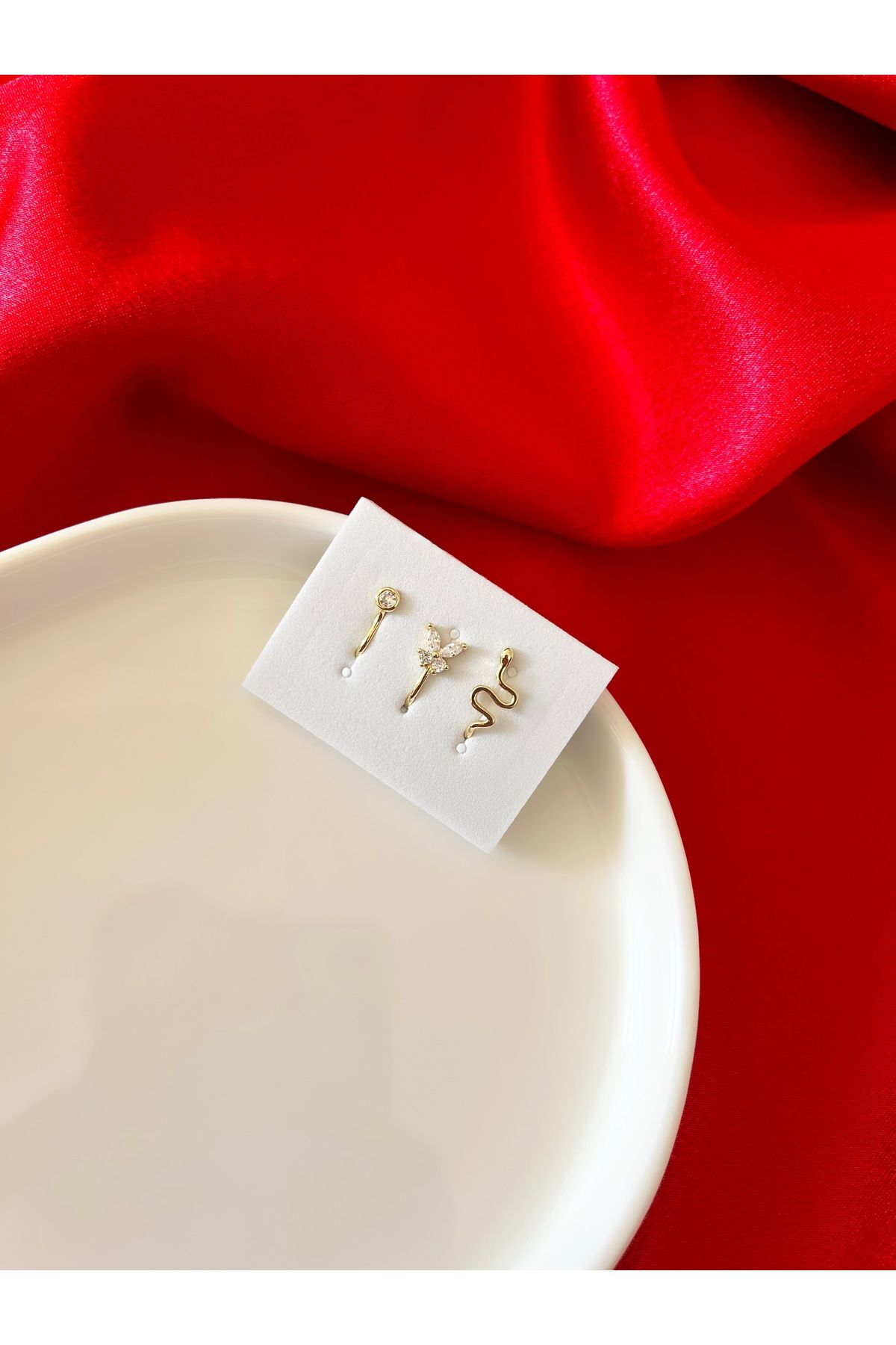 Butik Piercing & Deliksiz Kıkırdak Küpe Üçlü Set