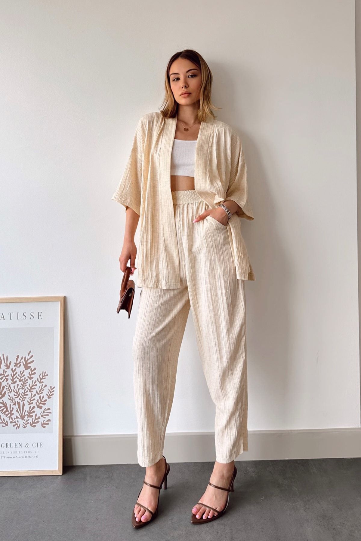 modestim Kadın Keten Yazlık Kumaş Şal Yaka Kimono Cep Detaylı Pantolon Takım Bej