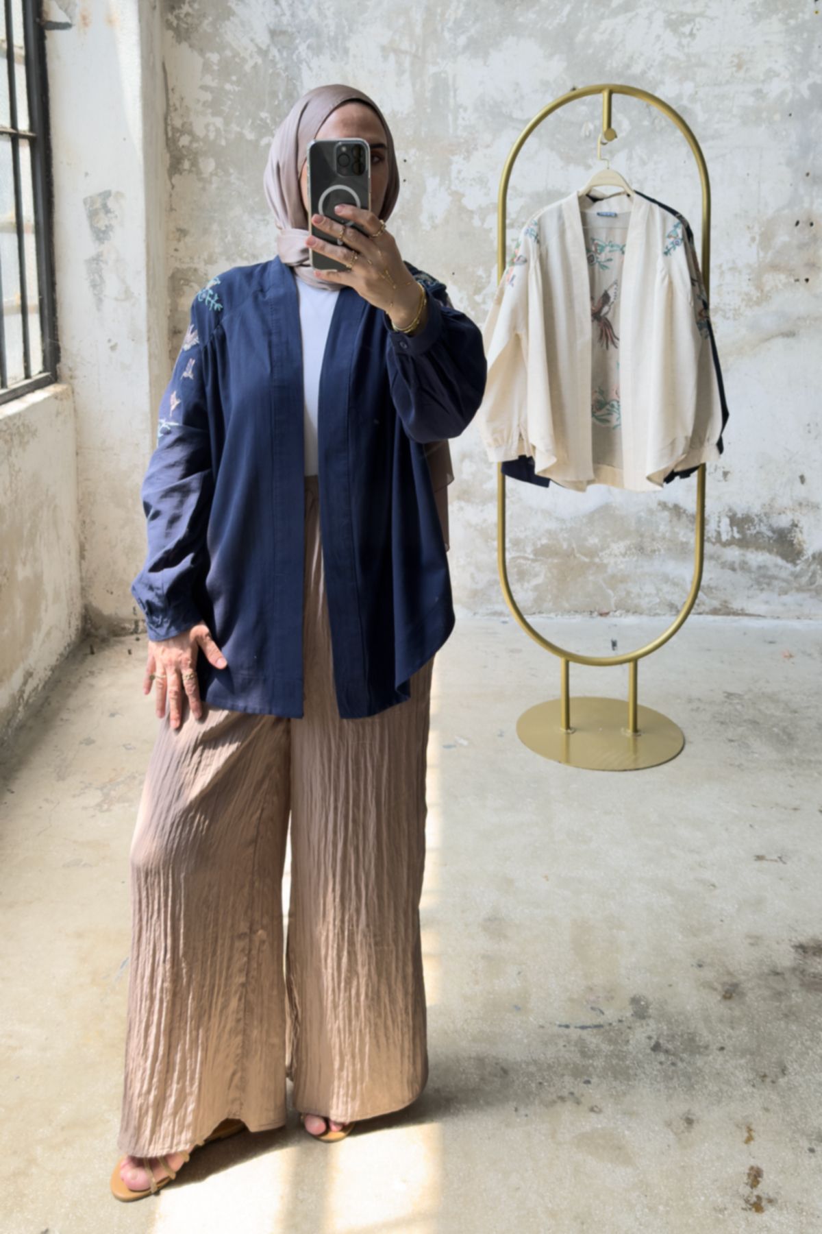Hatun Atila Kuş Nakış Detaylı Oversize Denim Ceket 8828 - Lacivert