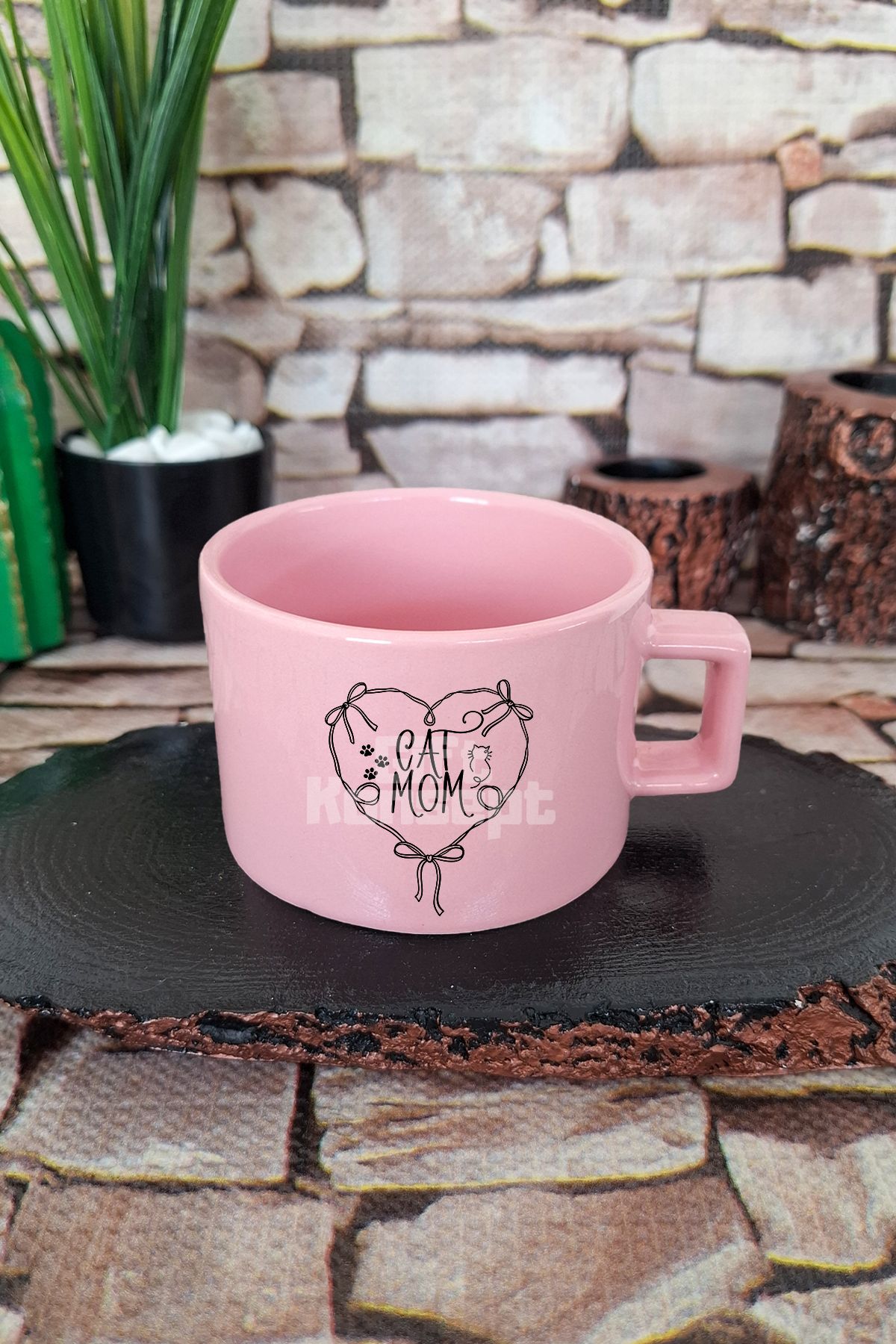 giftkonsept Cat Mom Yazılı Kedi Annesi Kedisever Sevgi Kare Kulplu Fincan Pembe Kupa Bardak