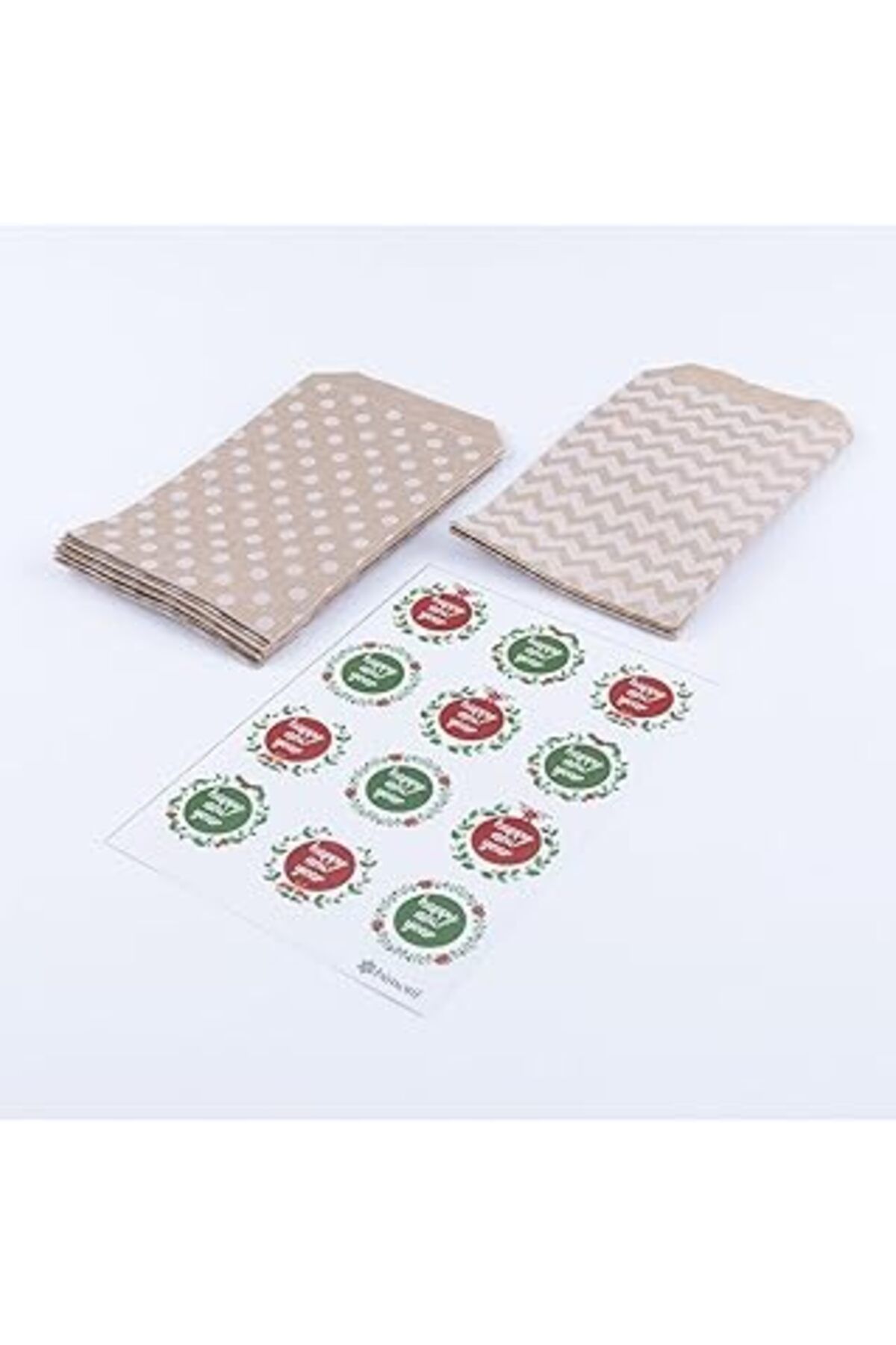 NETWORK ART Bimotif 20 Adet Puantiye Ve Zikzak Desenli Kese Kağıdı (11X20 Cm) Ve Happy New Year Stickerdan Oluş