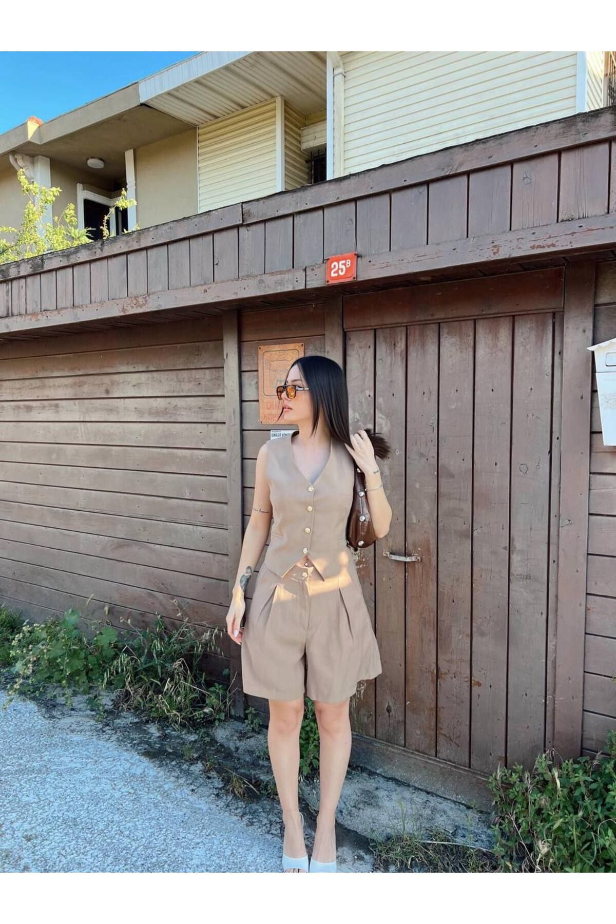 BUTİK ELAJ-Women's Beige Gabardine Modal Vest Shorts Suit 4