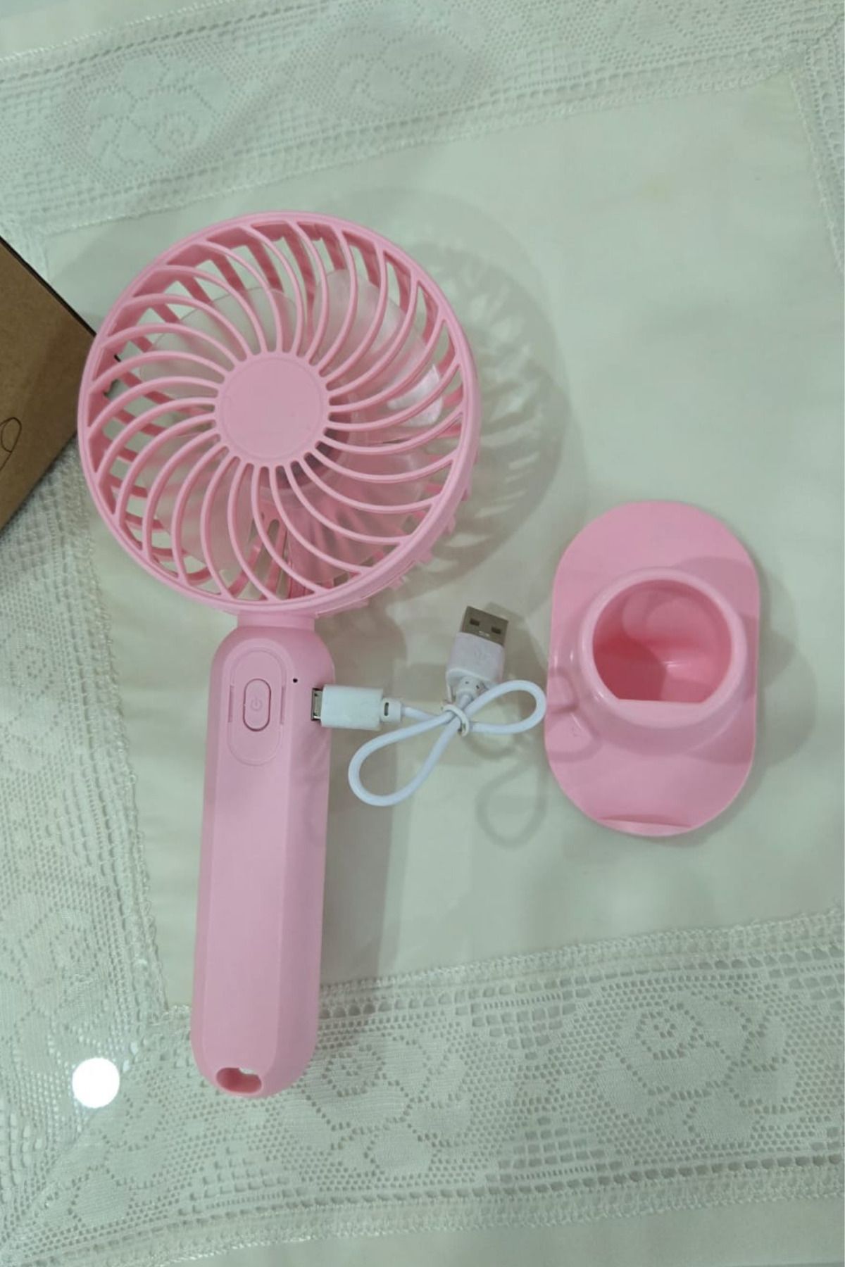 KEREMİNModaRuhu El Vantilatör Taşınabilir USB Şarjlı Masaüstü Mini Fan- Telefon Tutacağı