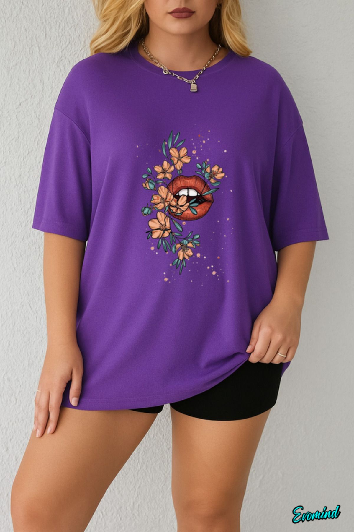 Evomind Büyük Beden Kedi Çiçek Baskılı T-shirt