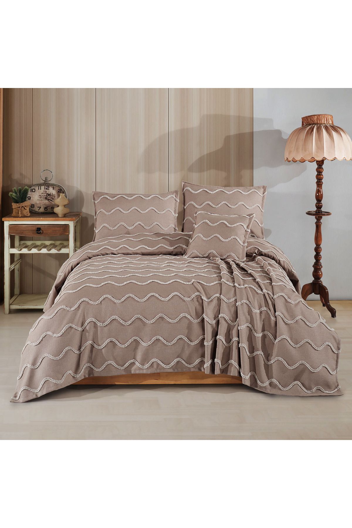 Lief Home Çift Kişilik Yatak Örtüsü Takımı 240x240 cm + 2 Yastık Kılıfı + 1 Kırlent Kılıfı