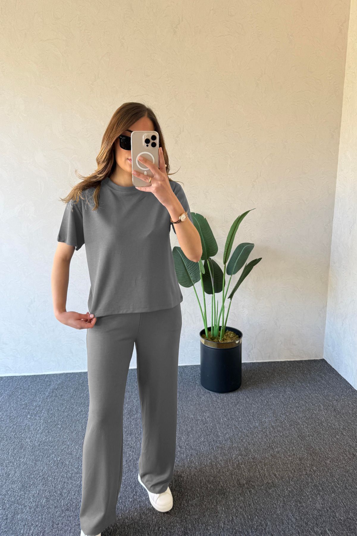 YAKAMEL Modal Kumaş Kısa Kollu T-Shirt & Pantolon Takımı
