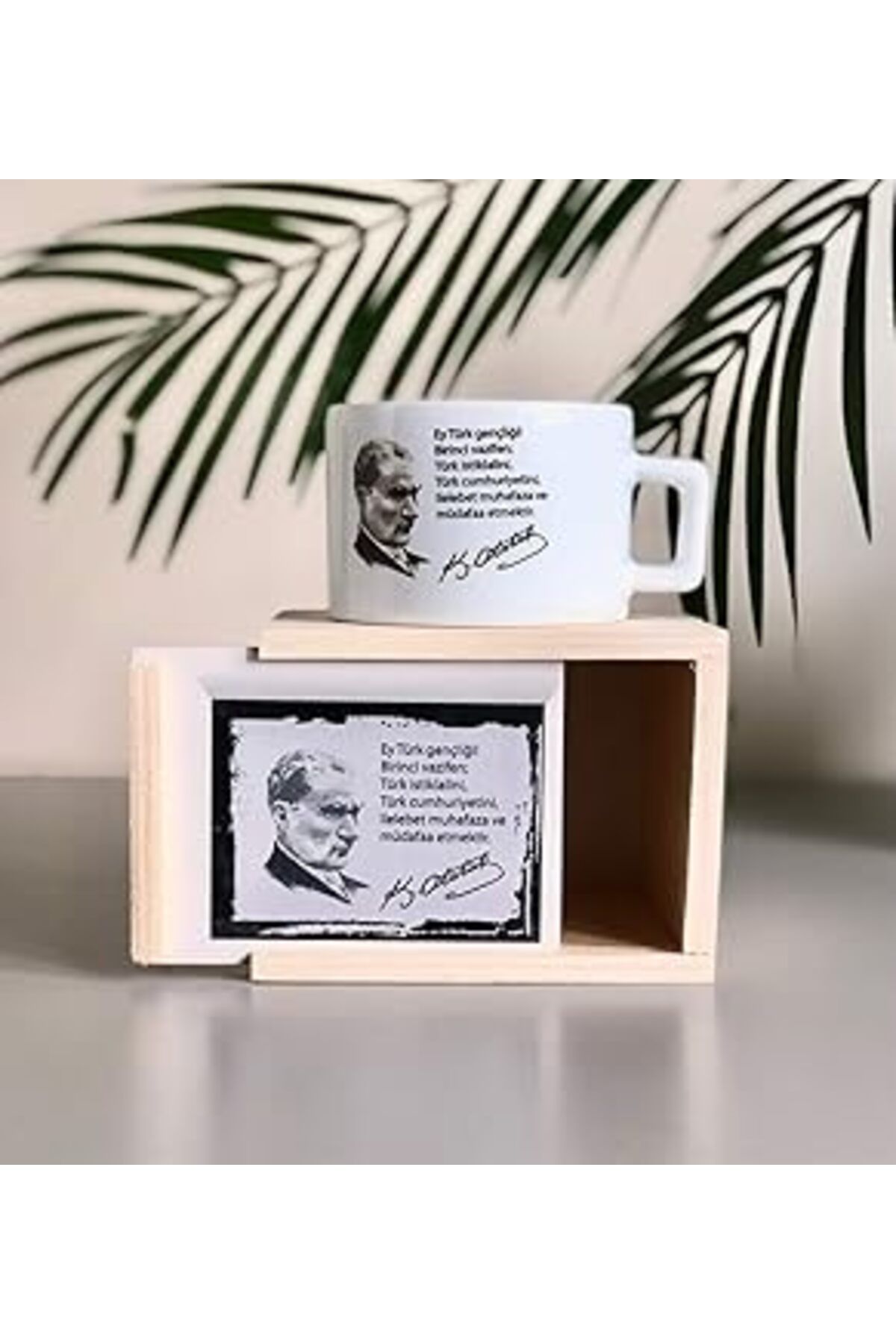 Pazarcan Giftmoda M.Kemal Atatürk Gençliğe Hitabe Tasarımlı Kutulu Kupa
