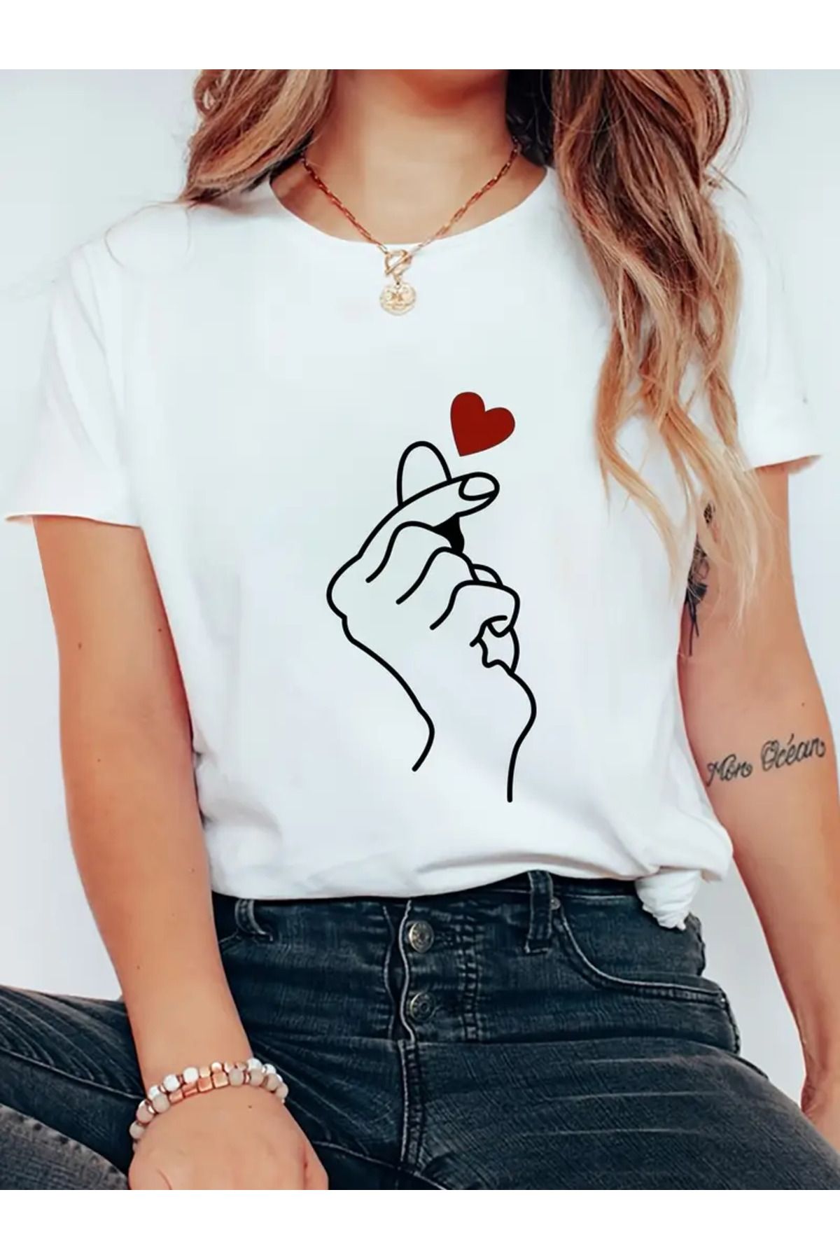 HOFFNUNG T SHIRT RED HEART AND FINGERS oversize