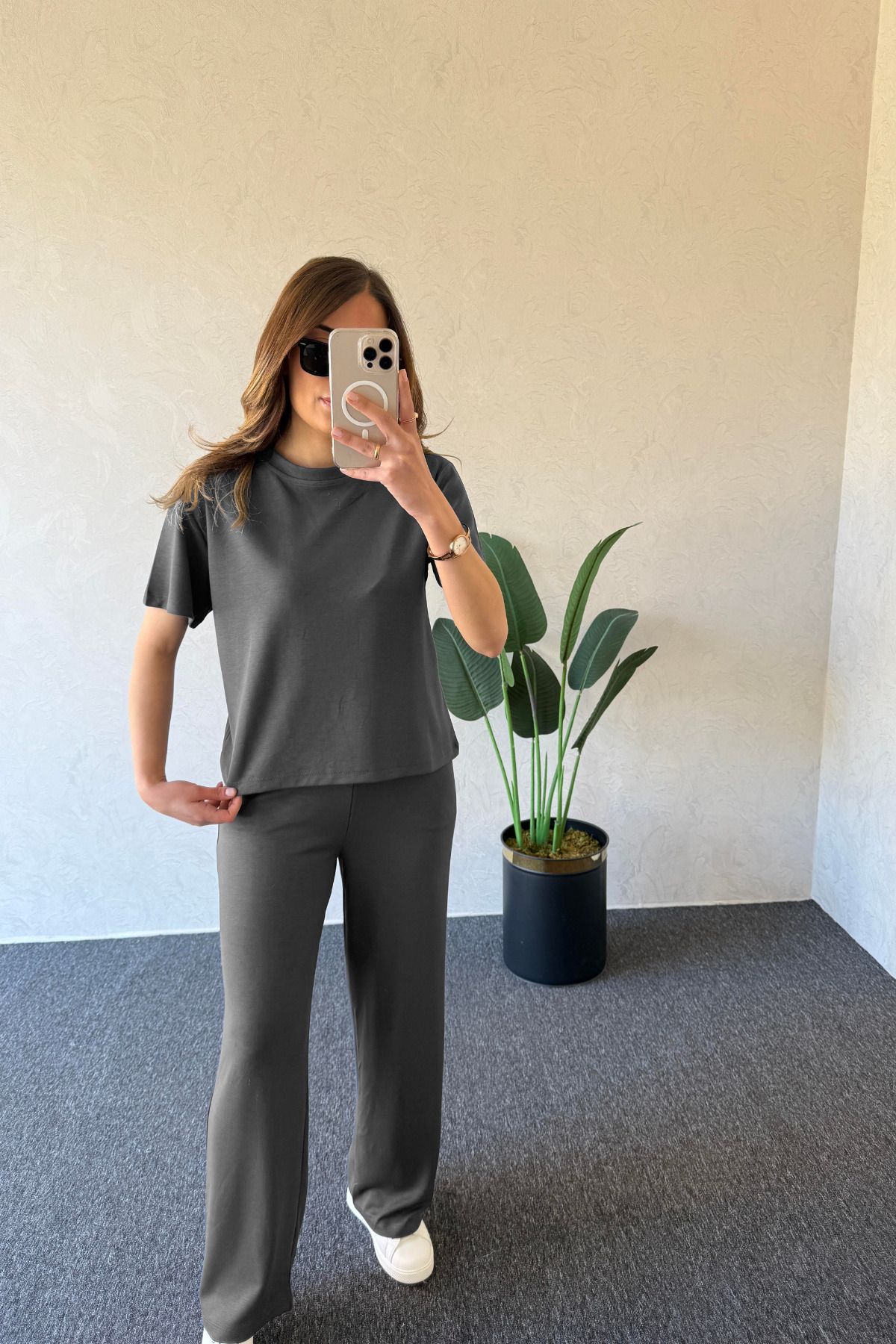 YAKAMEL Modal Kumaş Kısa Kollu T-Shirt & Pantolon Takımı