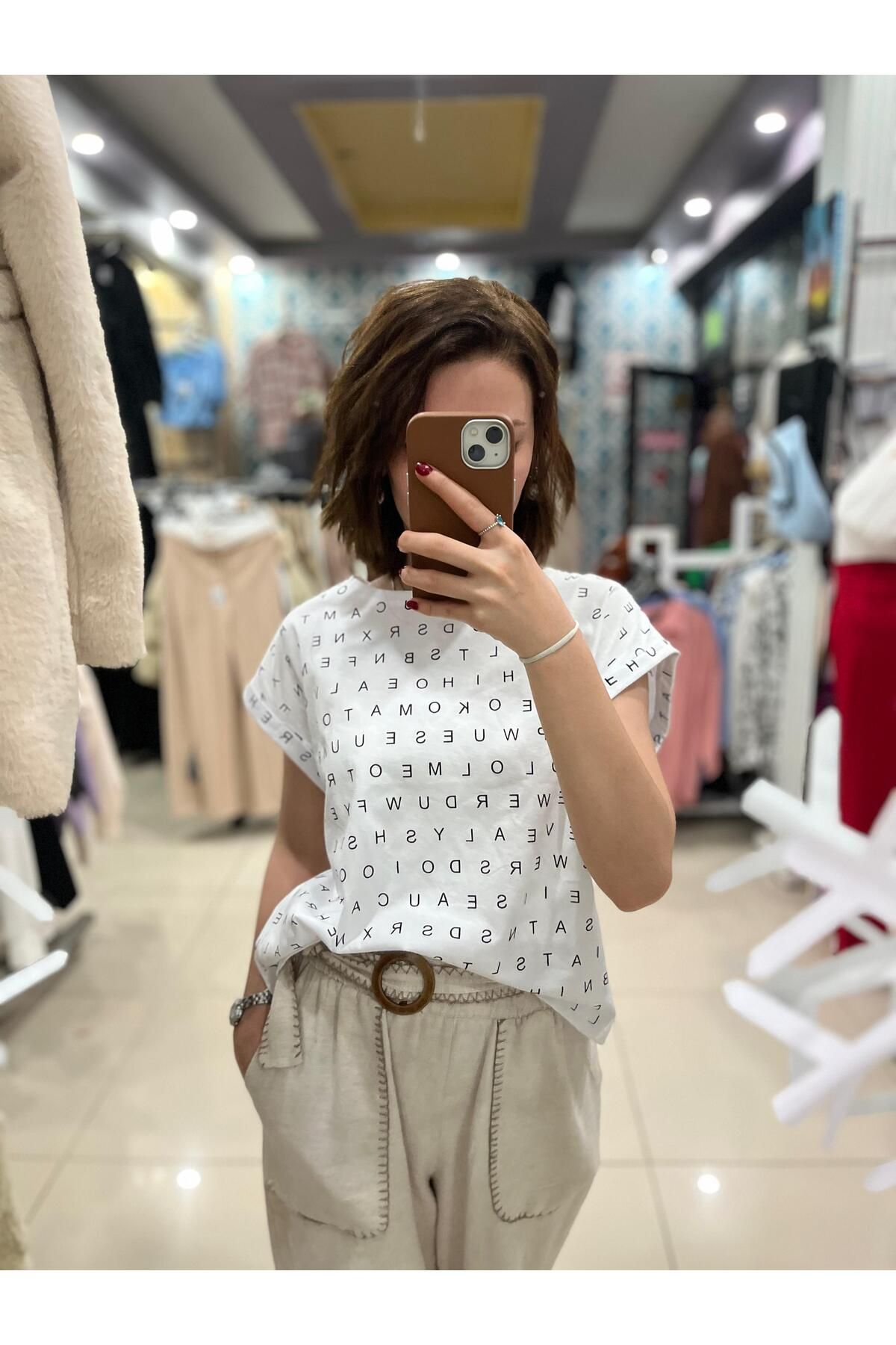 Sublime Butik Harf Baskılı Beyaz Crop T-Shirt