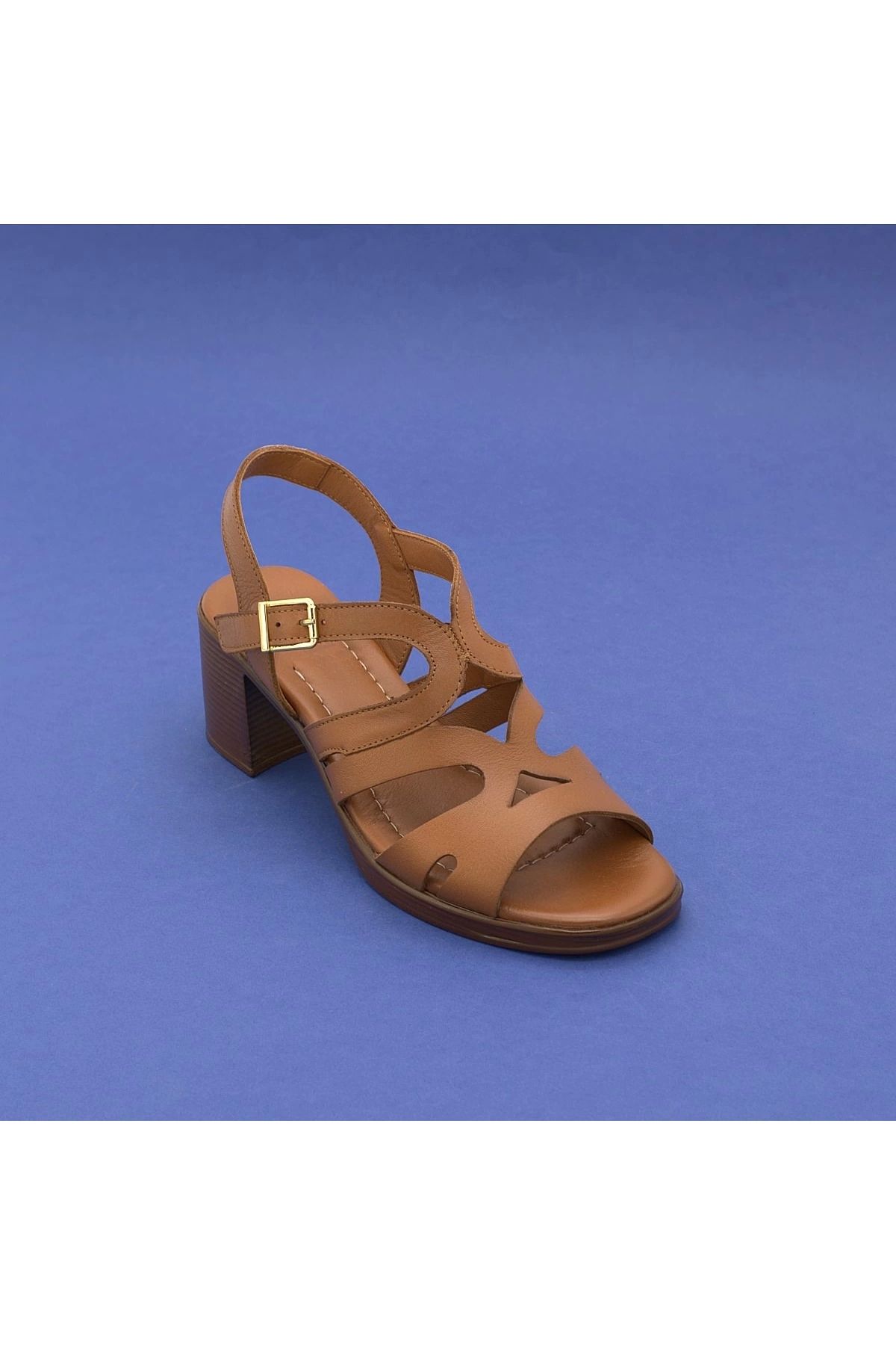 Metin Kundura İZZ 13134 Hakiki Deri Sandalet 6 cm Taba