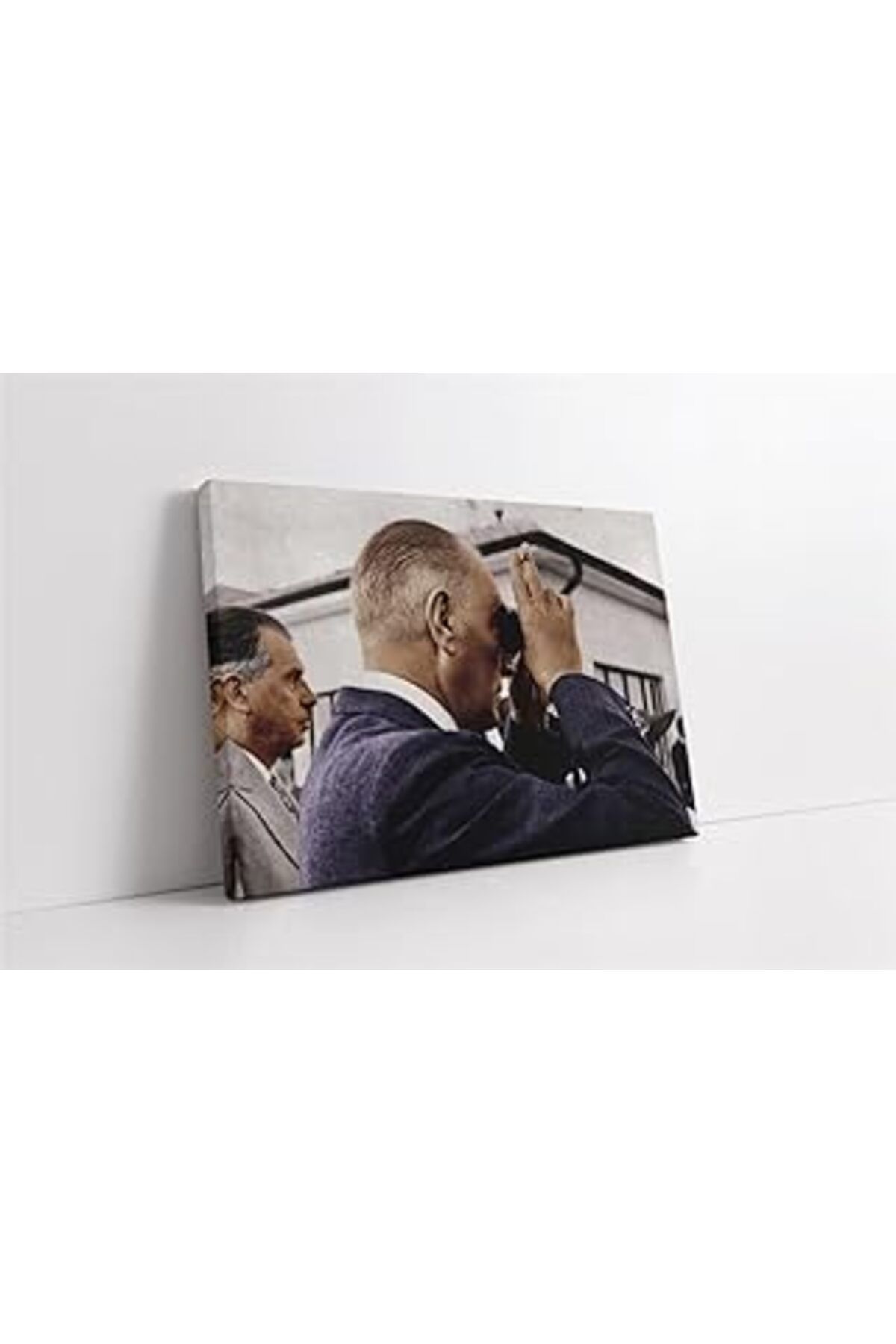 Pazarcan Tablosan Atatürk Dürbünle Bakarken Kanvas Tablo 70X100 Cm Ka02178