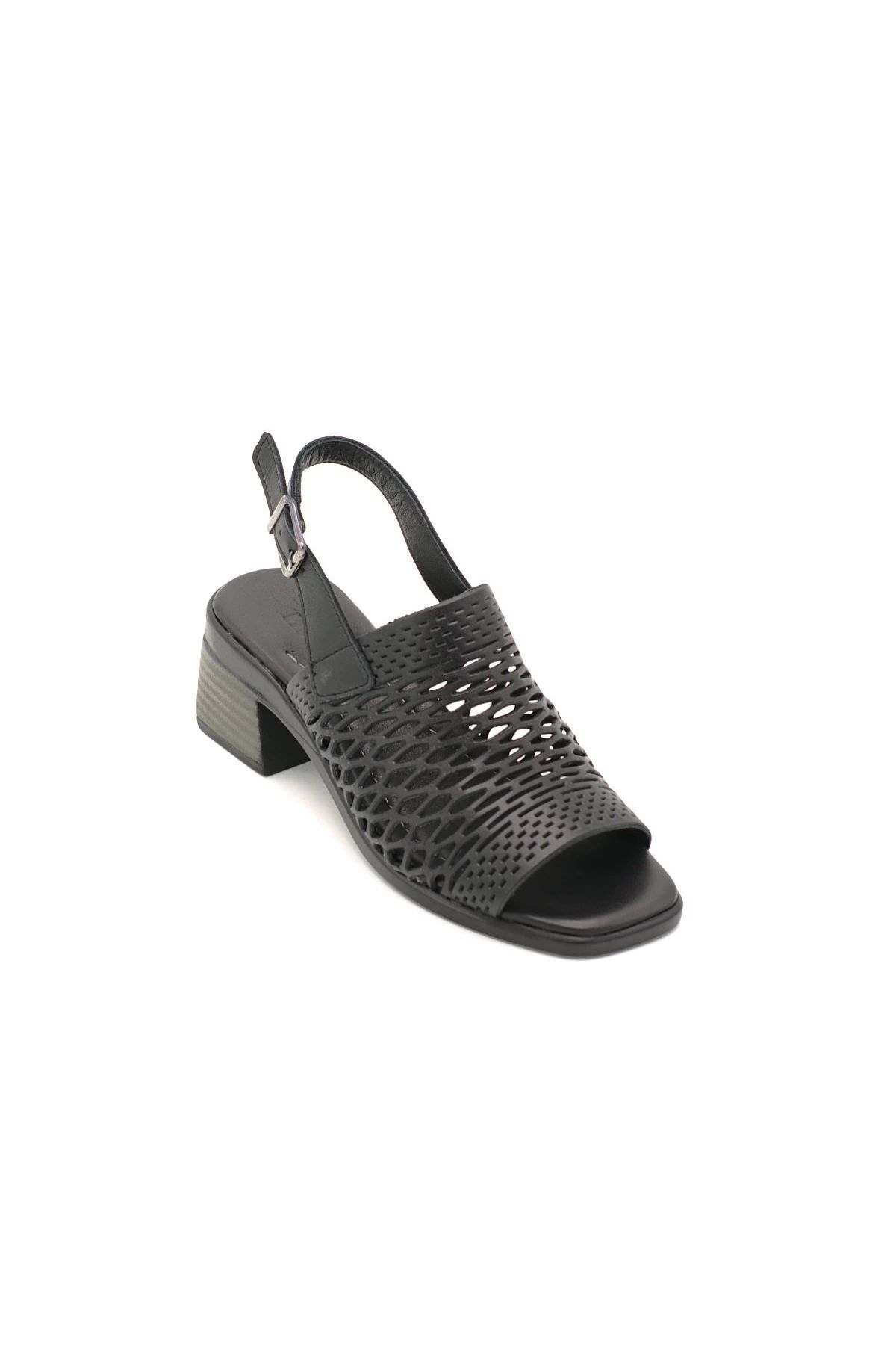 Metin Kundura İZZ 12105 Hakiki Deri Sandalet 6 cm Siyah
