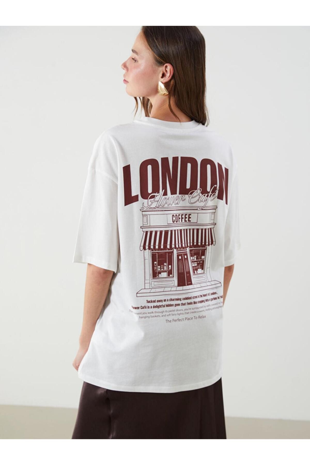 LC Waikiki Bisiklet Yaka London Baskılı Oversize Kadın Tişört (S5)