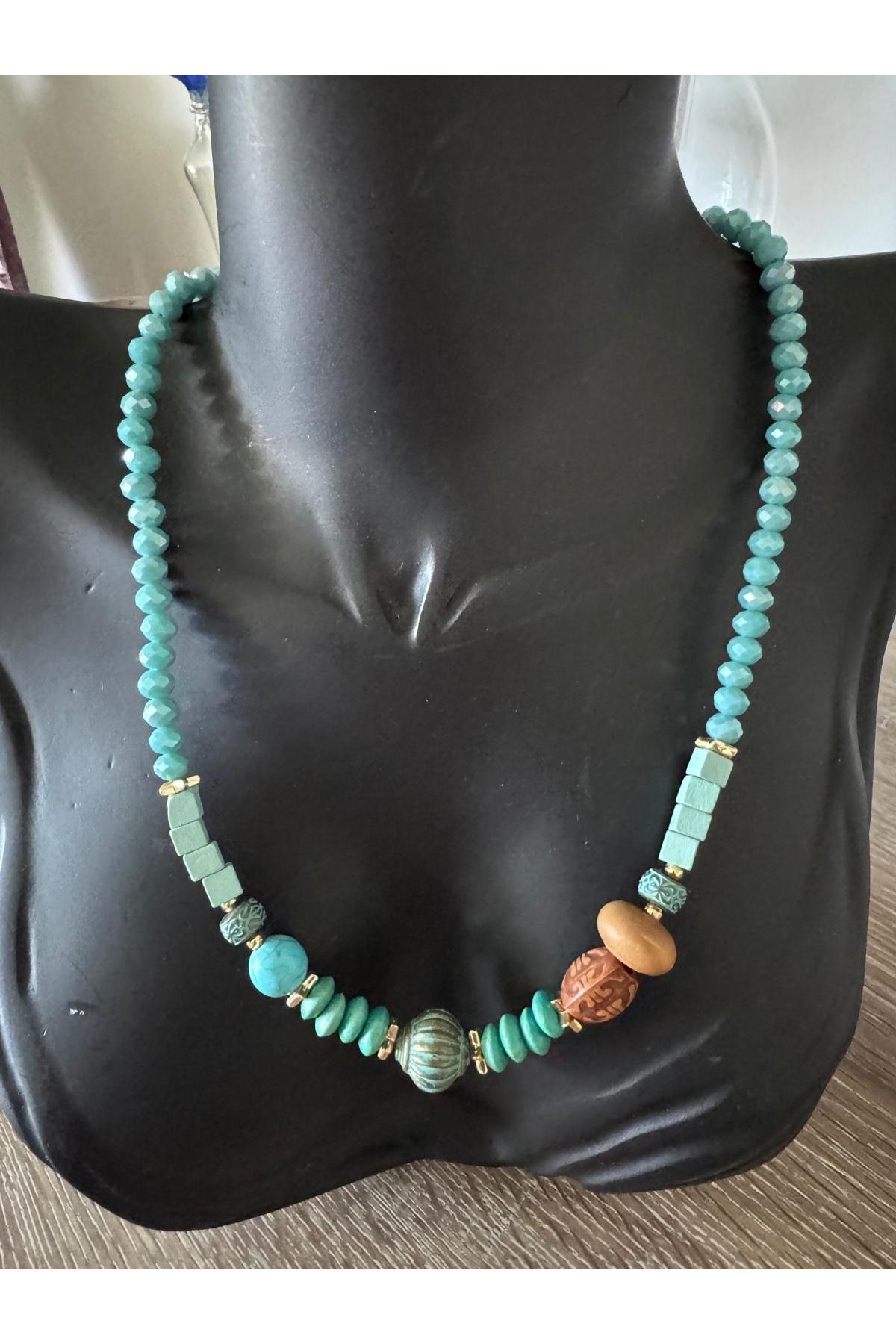 misstakıjewerly MAVİ KRİSTAL BONCUK KOLYE