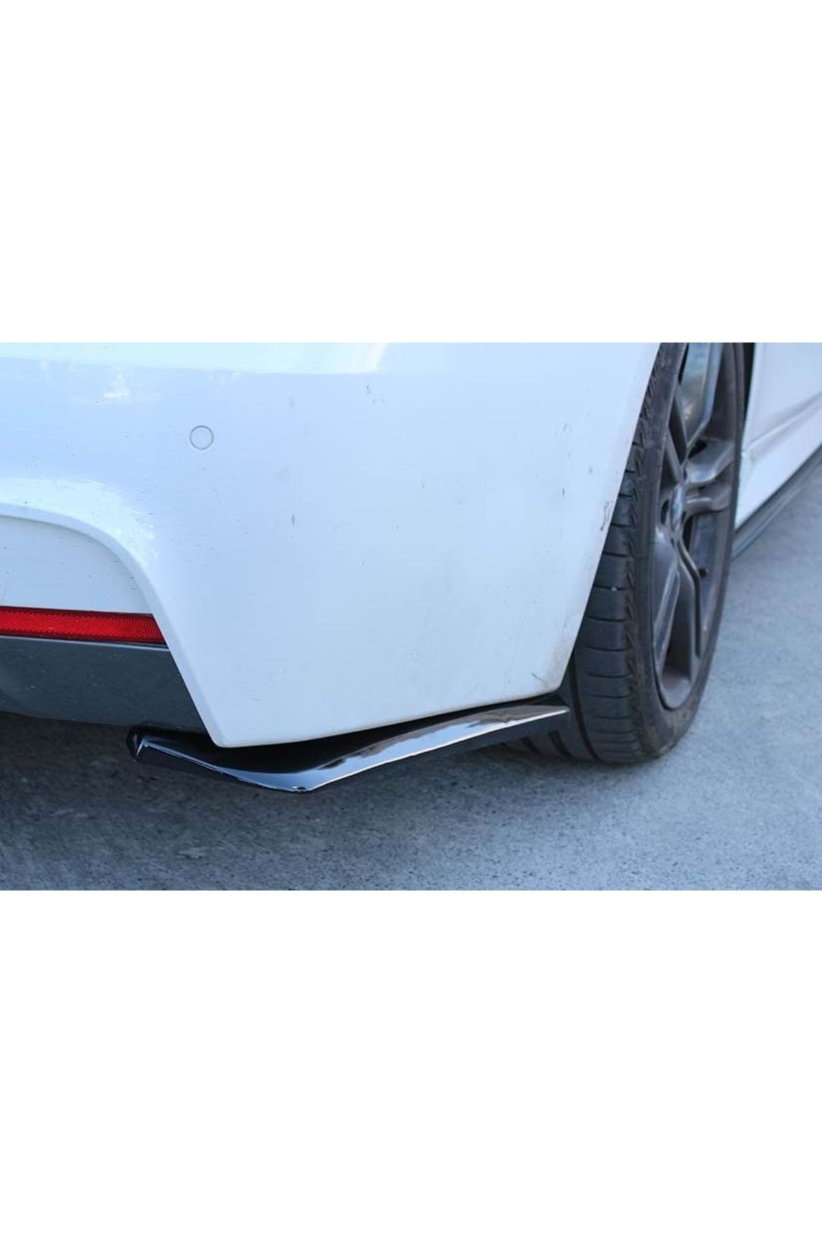 CED AUTO TRADE-Prelungire bara spate universala, extensii bara spate, coltar bara spate, negru lucios 5