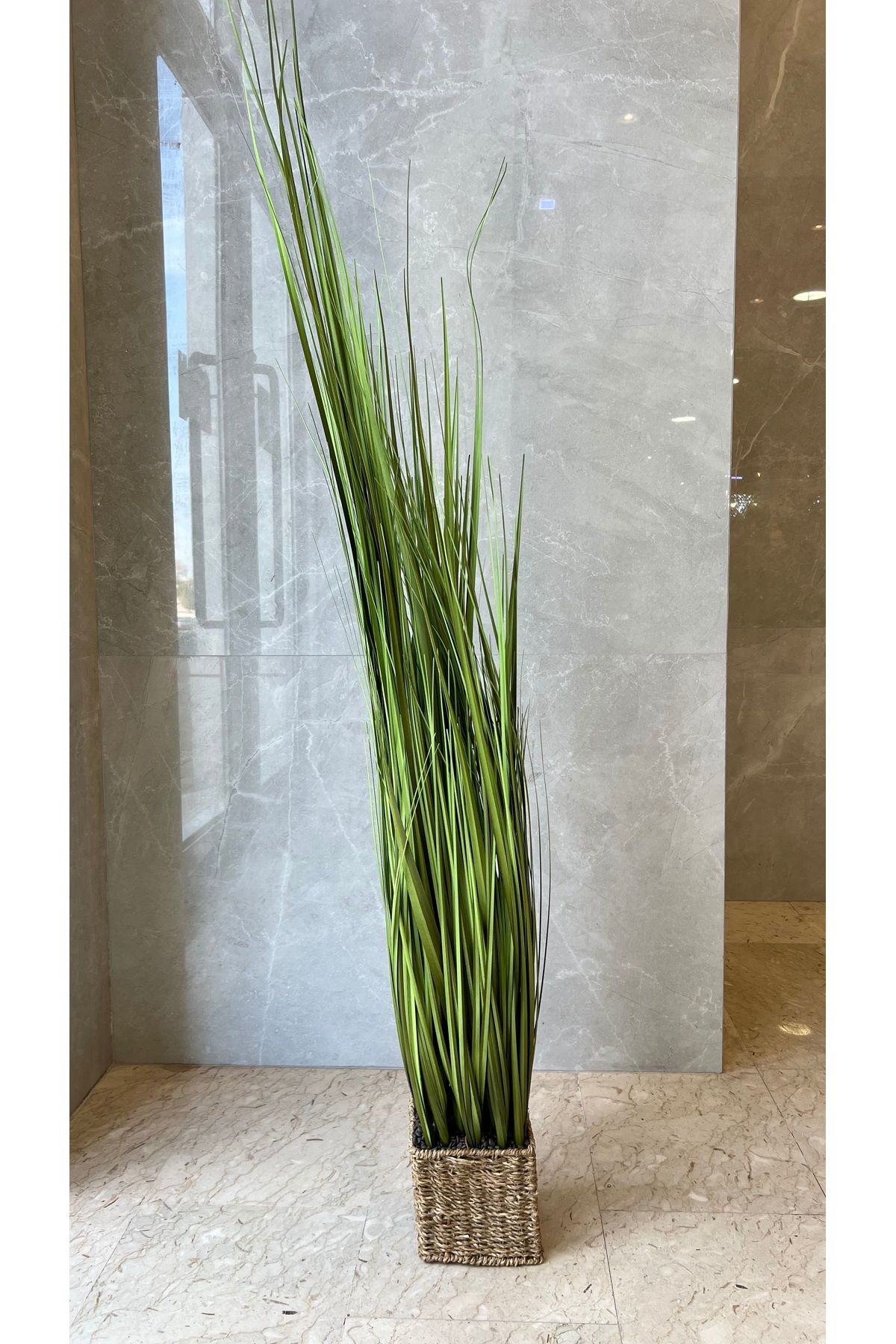 Generic-Artificial green grass tree with a square stand, size 1.5 m 3
