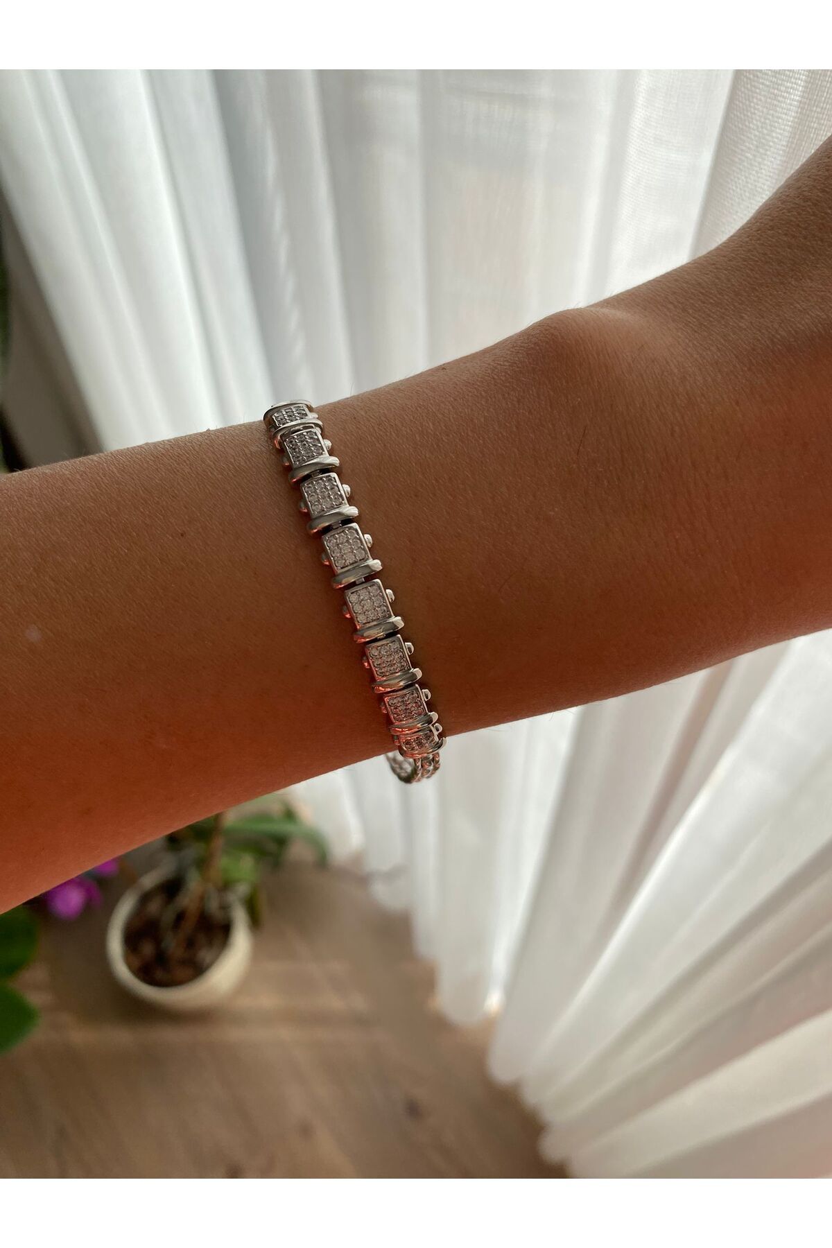 marsel aksesuar Xuping Kare Zirkon Taşlı Şerit Silver Bileklik