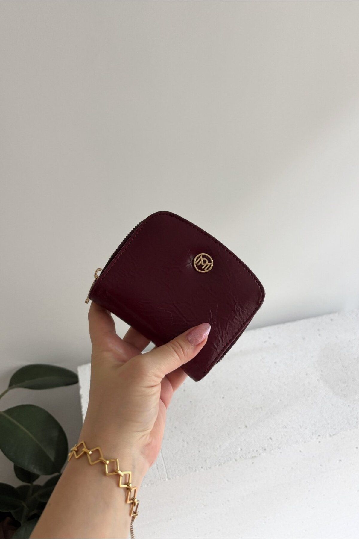 Yuka Atelier Luna Minimal ve Kullanışlı Orta Boy Suni Deri Cüzdan