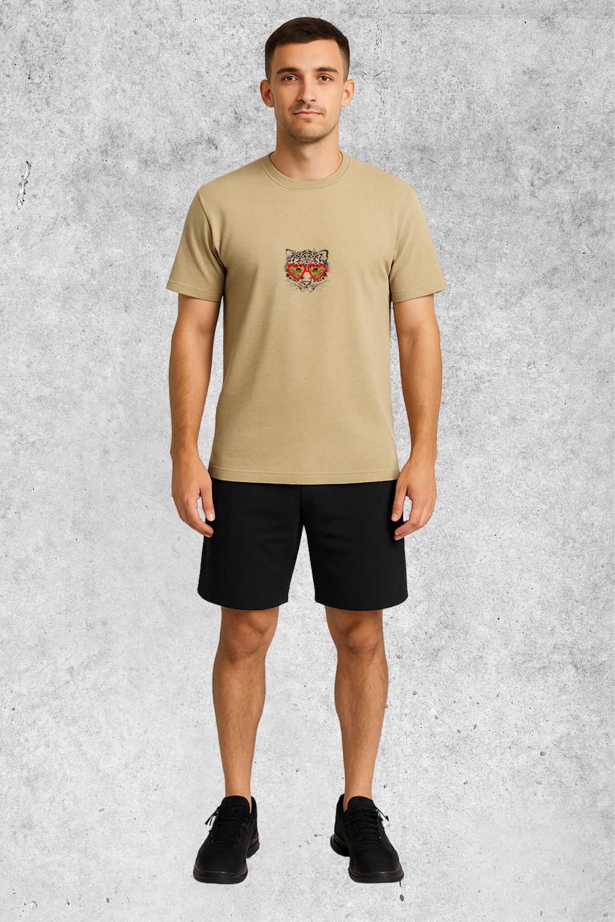 MOLICO Basic Unisex sıfır yaka kısa kollu GÖZLÜKLÜ LEOPAR BASKILI TSHİRT