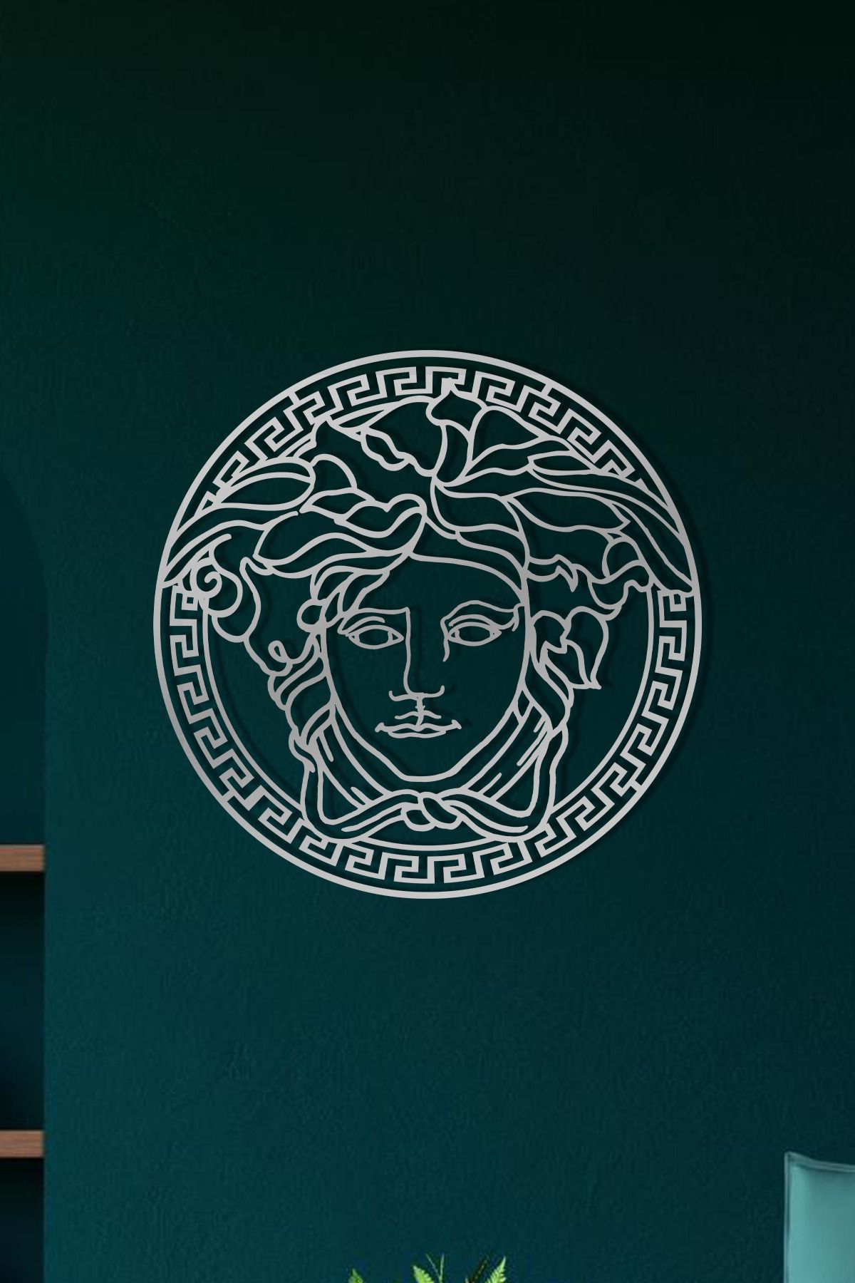 cncrafft Medusa Figürlü Metal Tablo – Mitolojik Tarz Duvar Dekoru